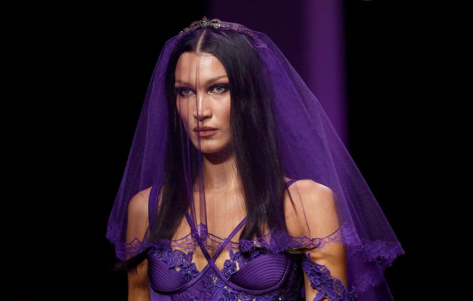 Model Bella Hadid presents a creation from the Versace Spring/Summer 2023 collection during Milan Fashion Week in Milan, Italy, September 23, 2022. REUTERS/Alessandro Garofalo