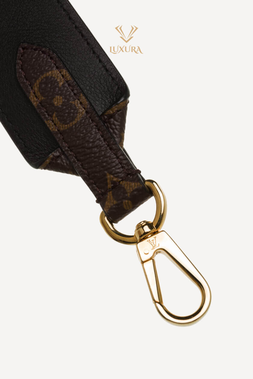<strong> LOUIS VUITTON</strong><br><div style="margin-top:10px; font-size:16px;">Bandouliere Monogram</div><br> - Image 4