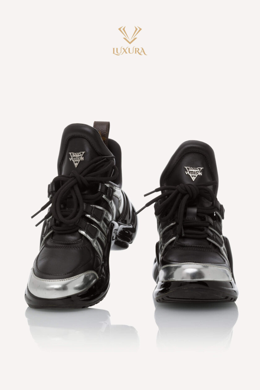 <span style="font-size: 10px;letter-spacing: .15em">HARD TO FIND</span><br><strong>LOUIS VUITTON </strong><br><div style="margin-top:10px;font-size:16px"> Calfskin Metallic Monogram LV Archlight Sneakers 36.5 </div><br> - Image 4