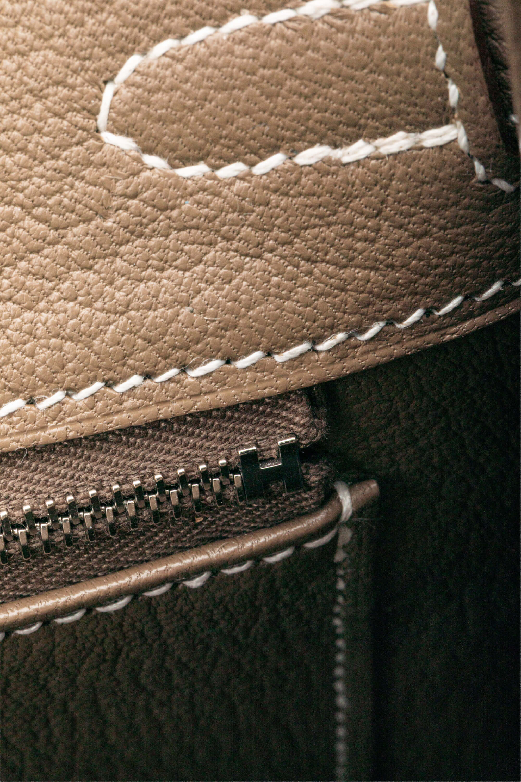 <span style="font-size: 10px;letter-spacing: .15em">HARD TO FIND</span><br> <strong>HERMES</strong><br> <div style="margin-top:10px;font-size:16px">Birkin 25 Etoupe Togo Palladium Hardware</div><br> - Image 28
