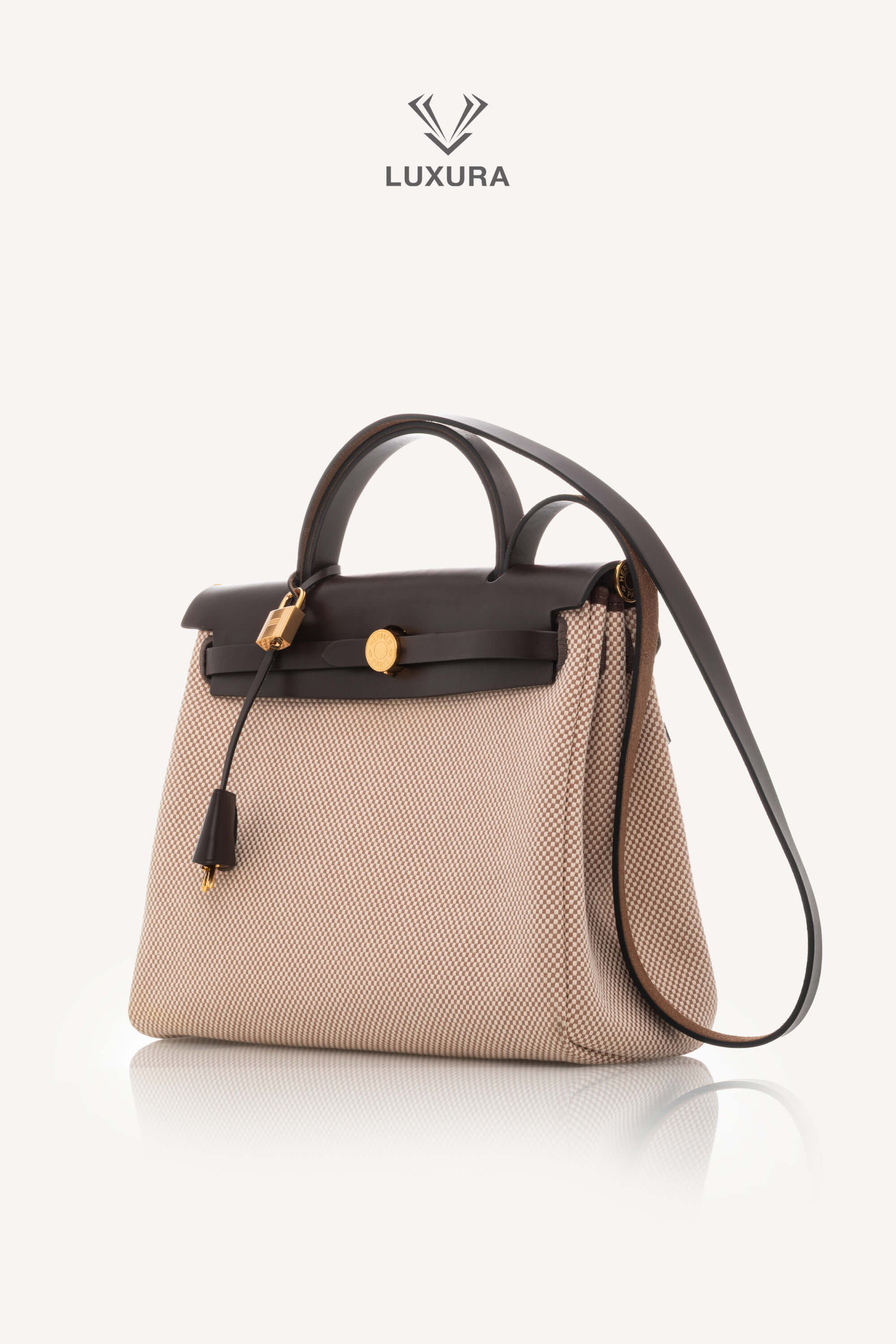 <span style="font-size: 10px;letter-spacing: .15em">BEST DEAL</span><br> <strong>HERMES</strong><br> <div style="margin-top:10px;font-size:16px">Hunter Criss Viking Herbag Zip Retourne 31 PM Rouge Sellier</div><br> - Image 7