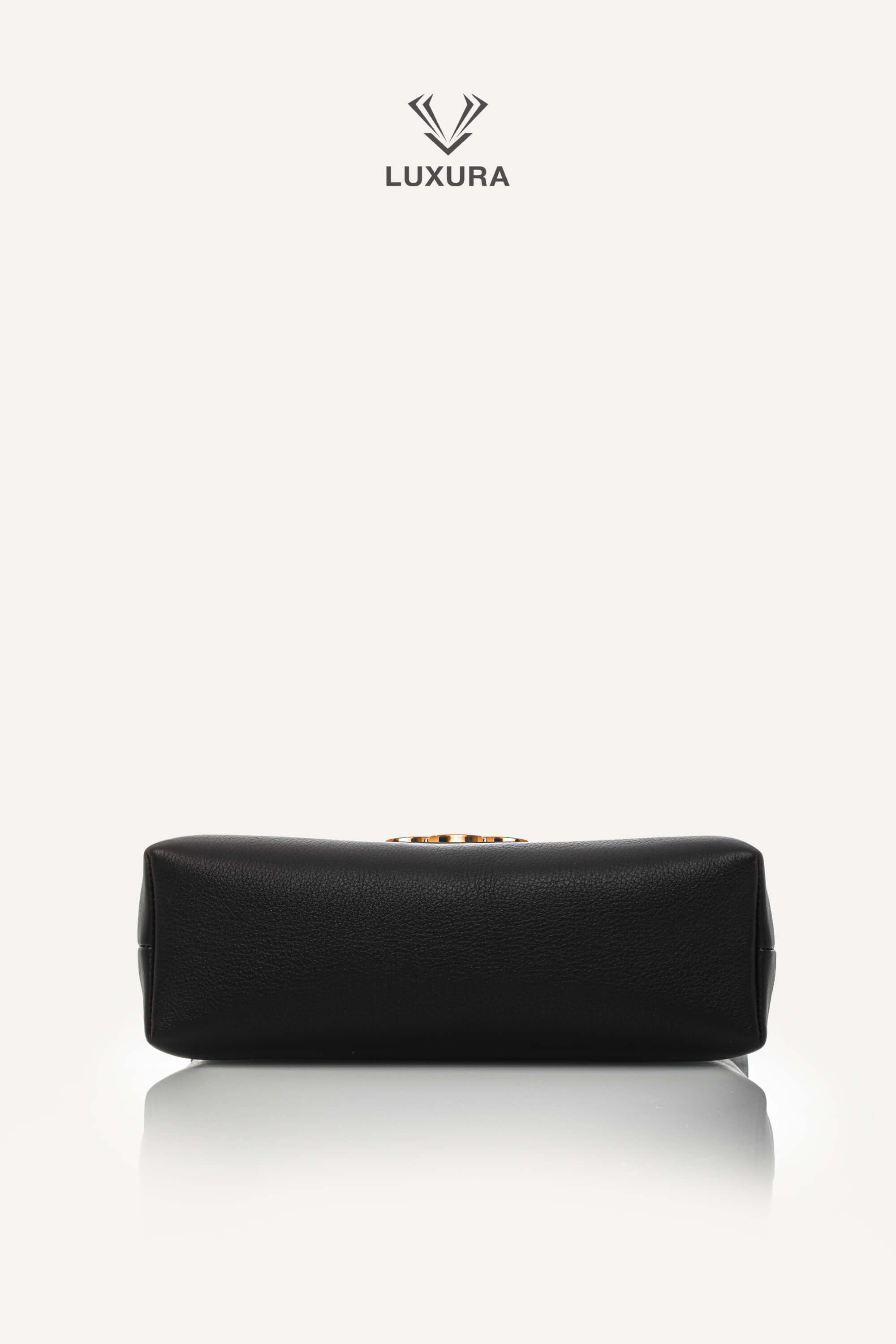 Genti de designeri pre-owned | CELINE Medium Victoire Bag in Supple Calfskin