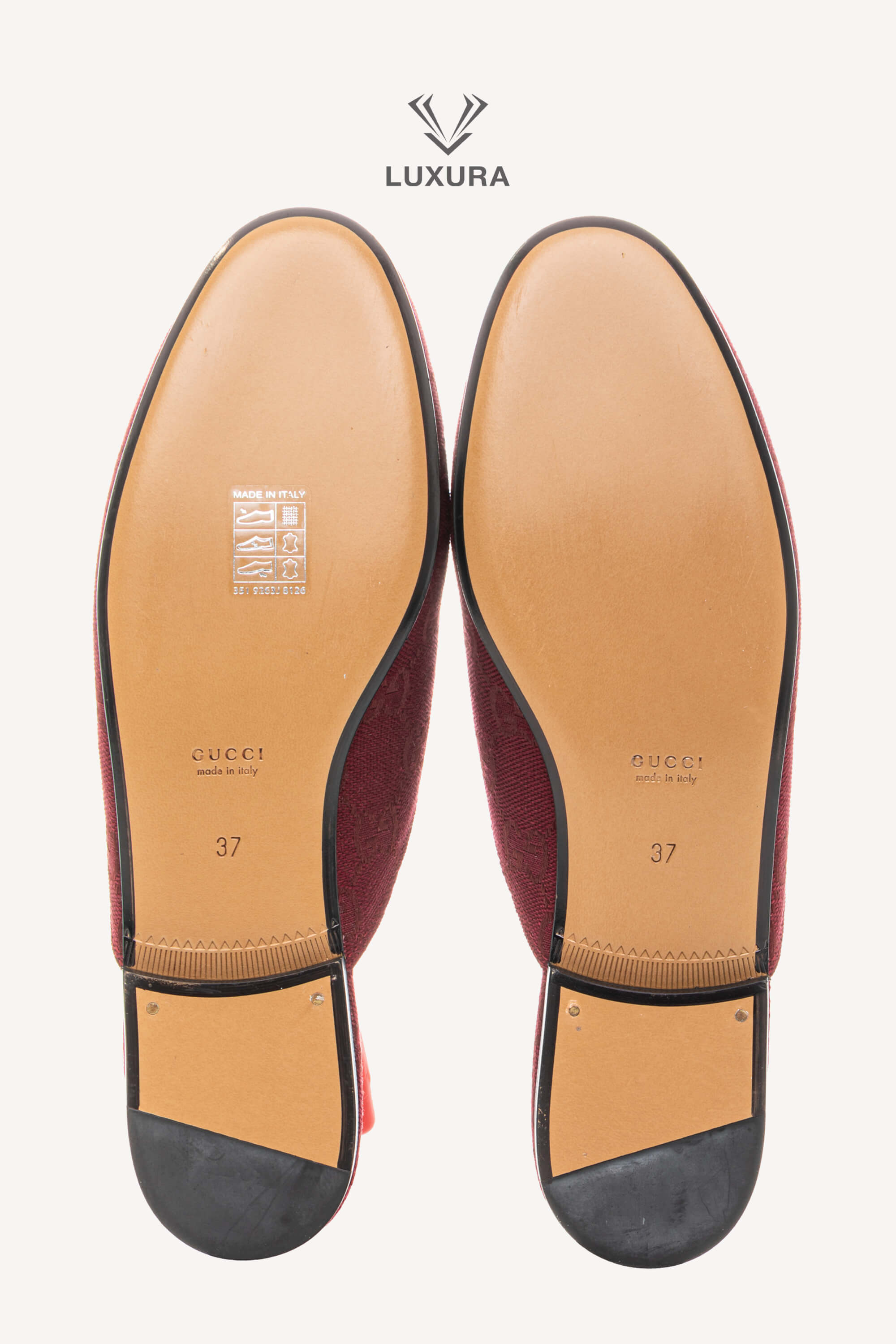 <span style="font-size: 10px;letter-spacing: .15em">BEST DEAL</span><br> <strong>GUCCI</strong><br> <div style="margin-top:10px;font-size:16px">GG Monogram Canvas Princetown Slippers Rosso Ancora 37</div><br> - Image 18