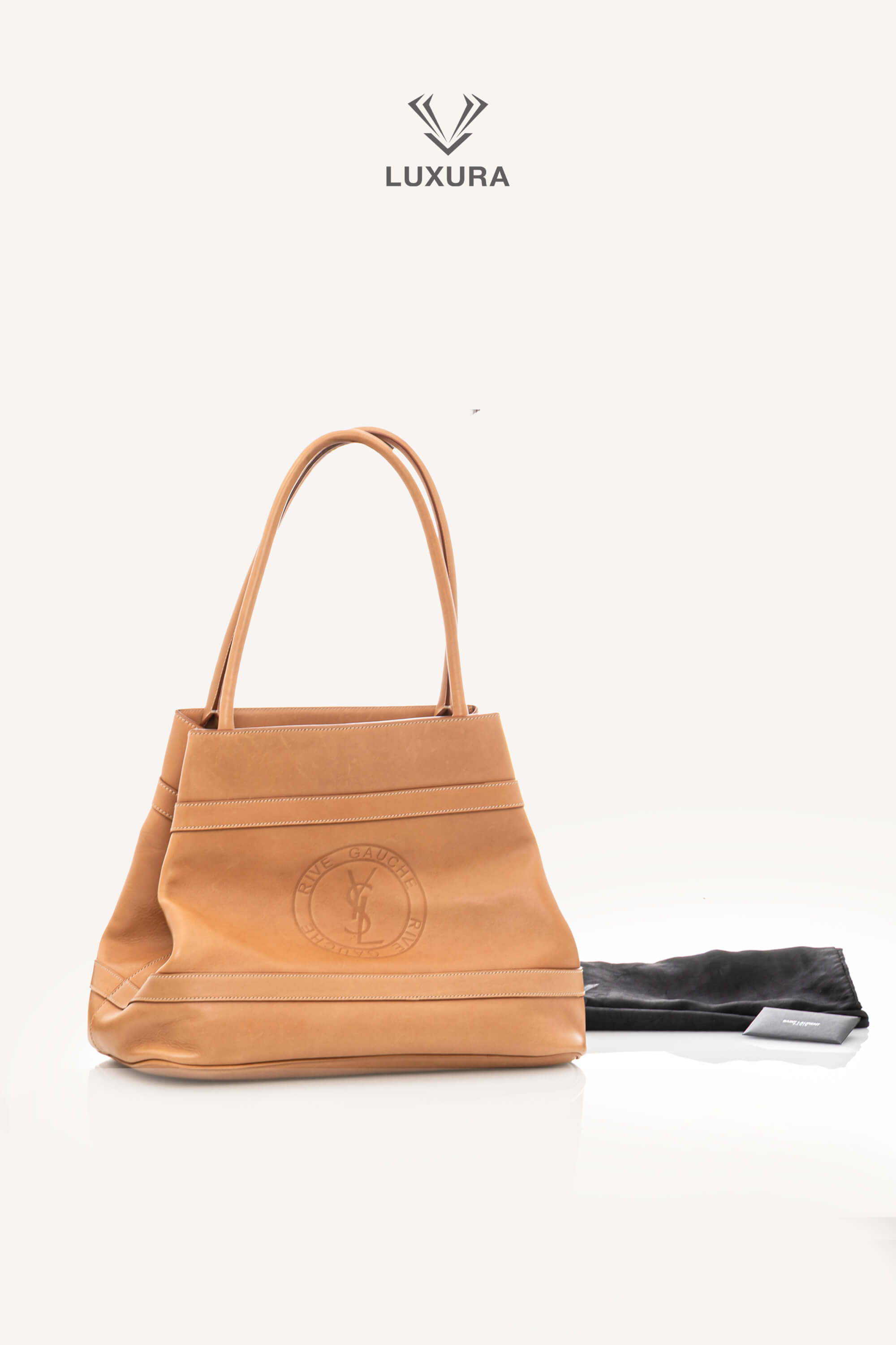 <span style="font-size: 10px;letter-spacing: .15em">BEST DEAL</span><br> <strong>SAINT LAURENT</strong><br> <div style="margin-top:10px;font-size:16px">Rive Gauche Large Tote Bag Beige</div><br> - Image 2