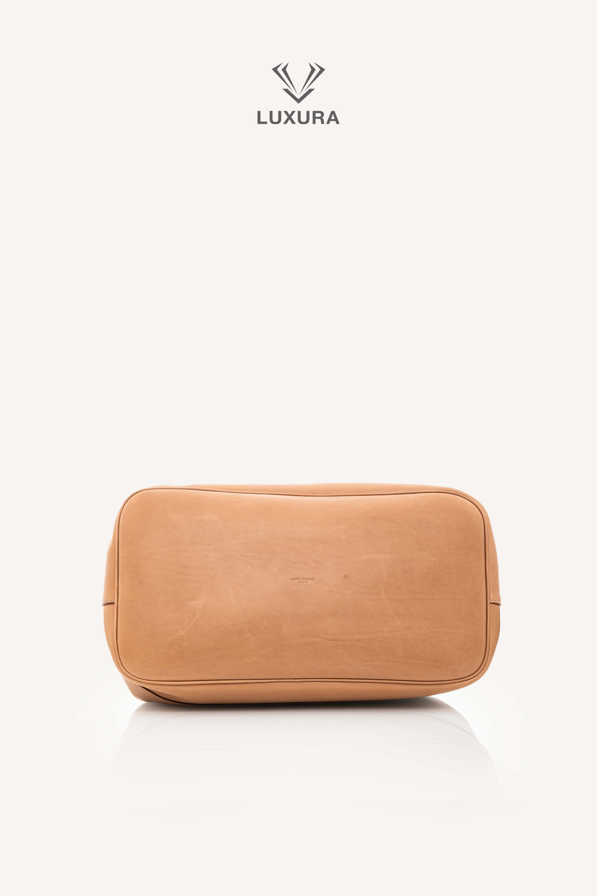 <span style="font-size: 10px;letter-spacing: .15em">BEST DEAL</span><br> <strong>SAINT LAURENT</strong><br> <div style="margin-top:10px;font-size:16px">Rive Gauche Large Tote Bag Beige</div><br> - Image 18