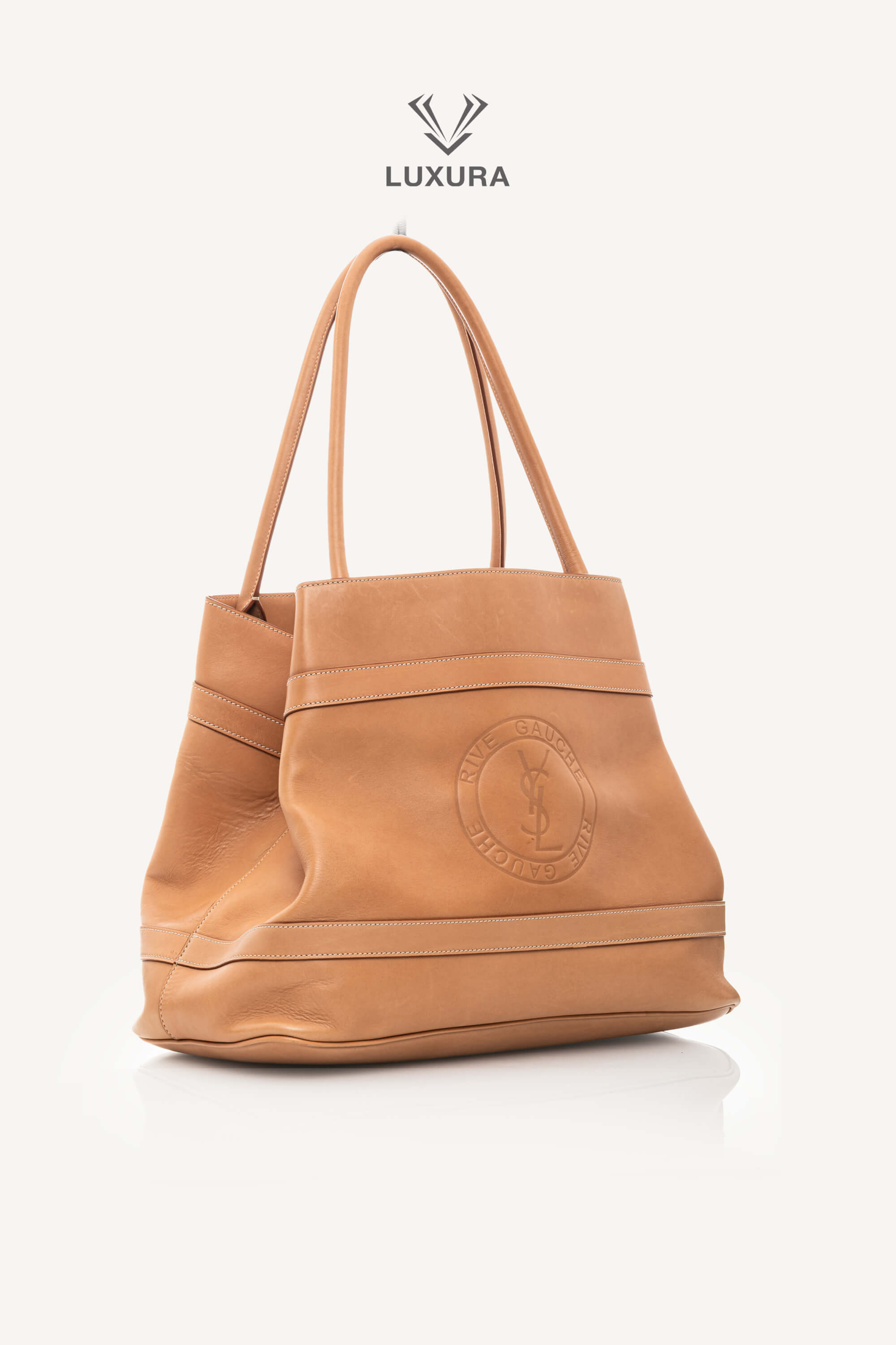 <span style="font-size: 10px;letter-spacing: .15em">BEST DEAL</span><br> <strong>SAINT LAURENT</strong><br> <div style="margin-top:10px;font-size:16px">Rive Gauche Large Tote Bag Beige</div><br> - Image 14