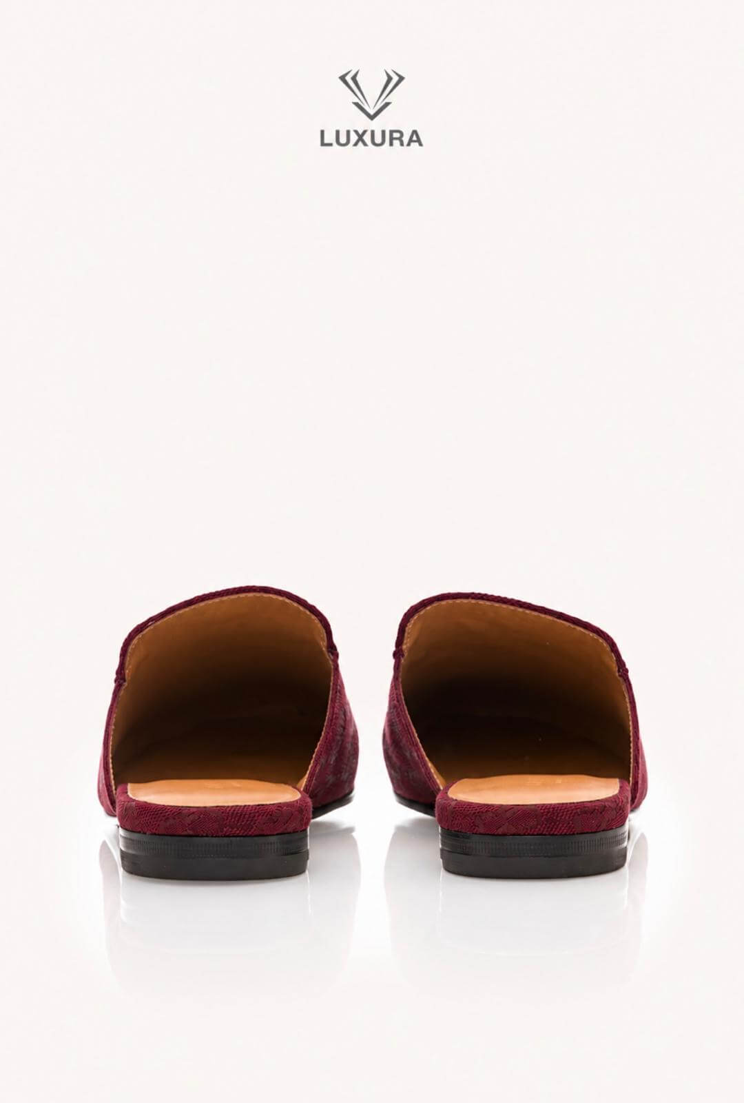 <span style="font-size: 10px;letter-spacing: .15em">BEST DEAL</span><br> <strong>GUCCI</strong><br> <div style="margin-top:10px;font-size:16px">GG Monogram Canvas Princetown Slippers Rosso Ancora 37</div><br> - Image 5