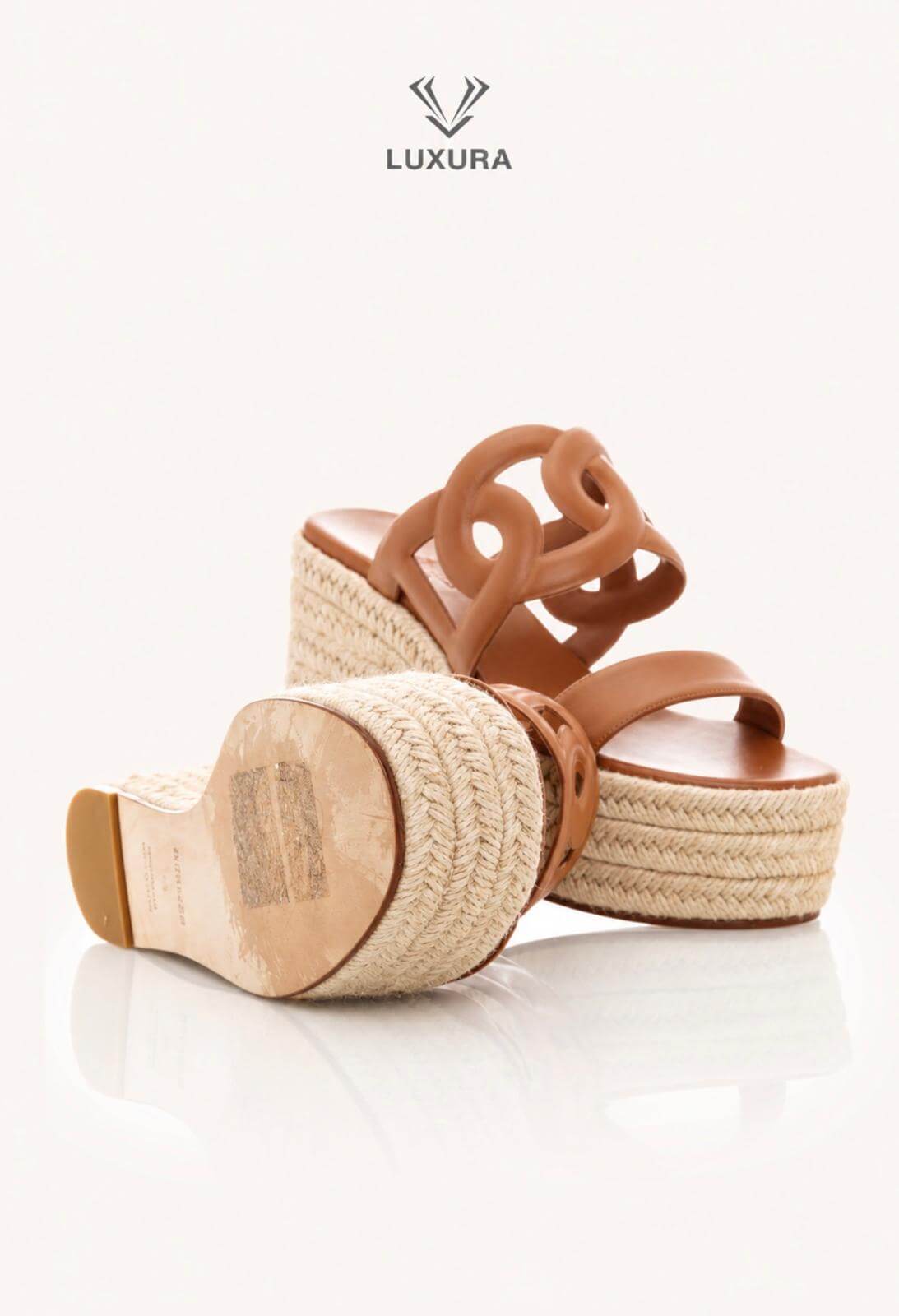 <span style="font-size: 10px;letter-spacing: .15em">HARD TO FIND</span><br> <strong>HERMES</strong><br> <div style="margin-top:10px;font-size:16px">Nappa Ithea Espadrille Wedge Sandals Naturel 38</div><br> - Image 17