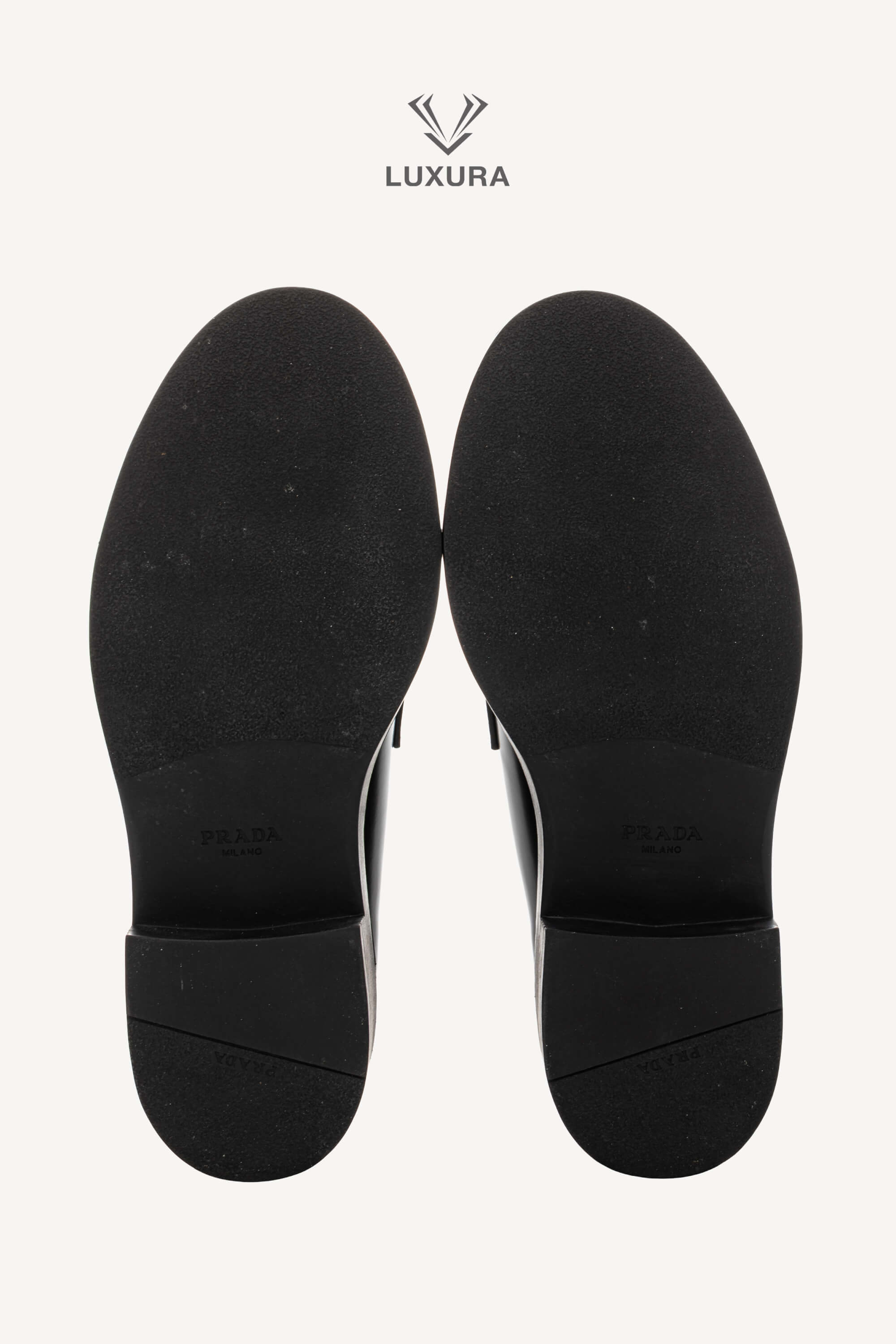 <span style="font-size: 10px;letter-spacing: .15em">BEST DEAL</span><br> <strong>PRADA</strong><br> <div style="margin-top:10px;font-size:16px">Chocolate Brushed Leather Loafers Black 38</div><br> - Image 20