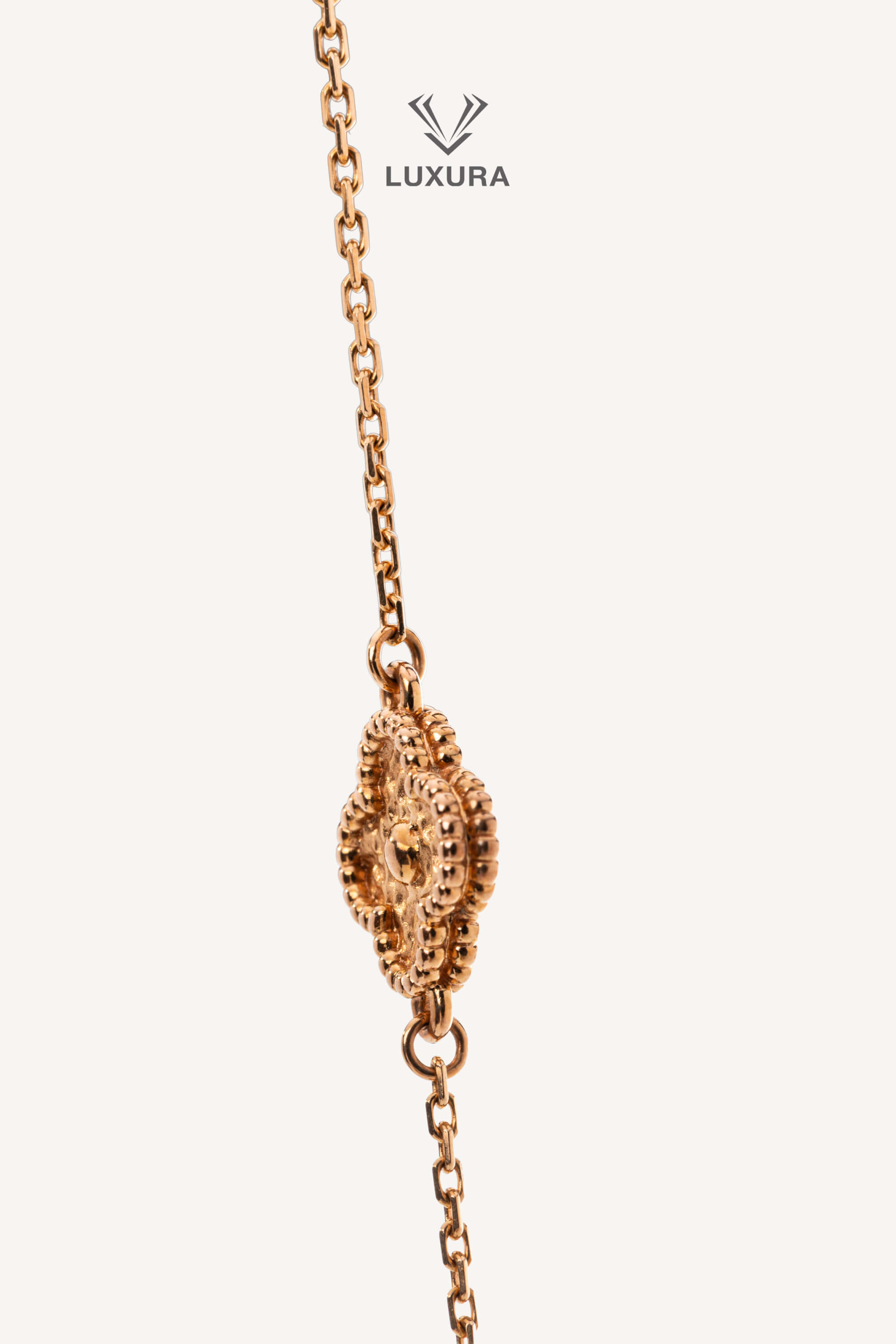 <span style="font-size: 10px;letter-spacing: .15em">HARD TO FIND</span><br> <strong>VAN CLEEF & ARPELS</strong><br> <div style="margin-top:10px;font-size:16px">Sweet Alhambra Bracelet 18K Rose Gold</div><br> - Image 9