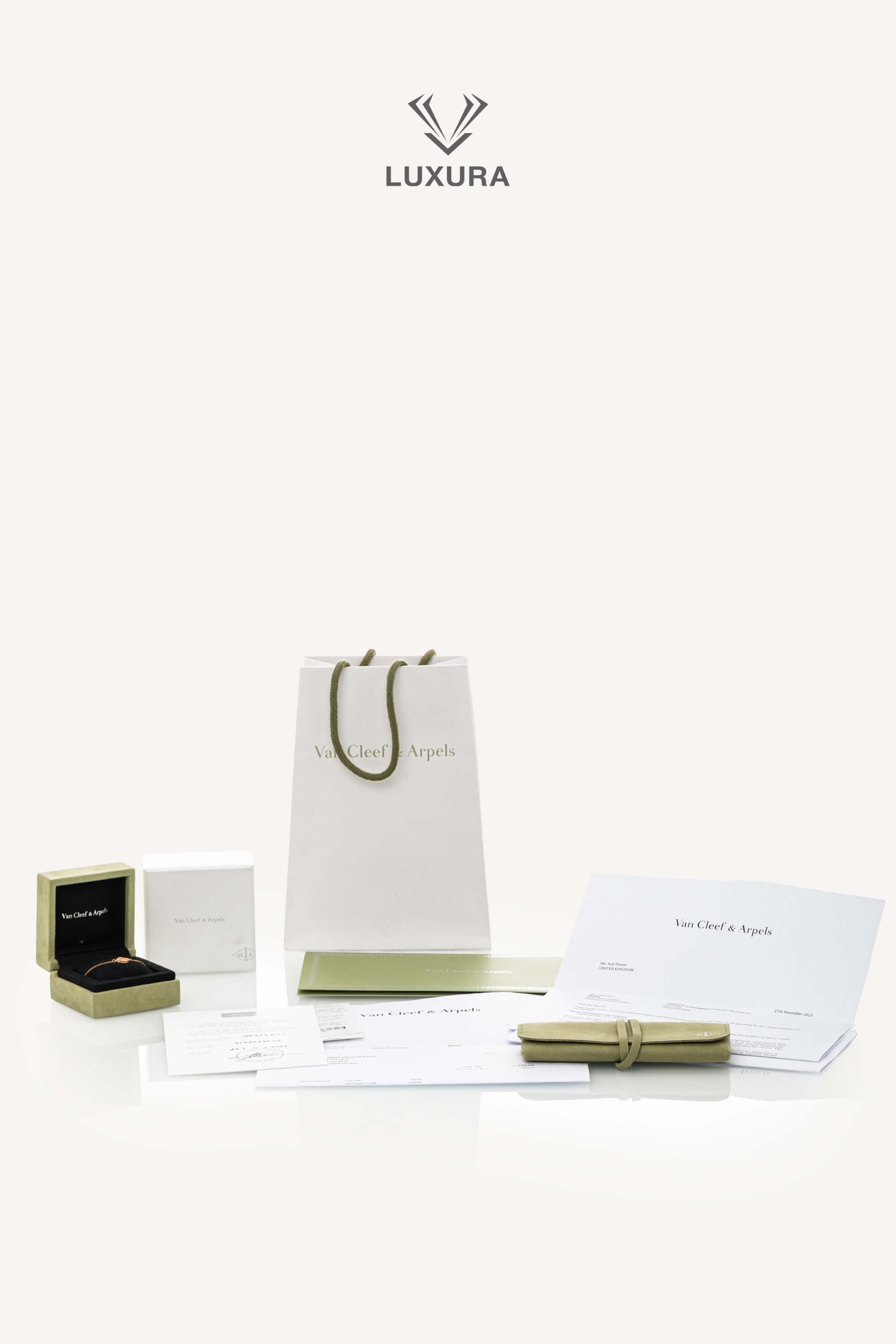 <span style="font-size: 10px;letter-spacing: .15em">HARD TO FIND</span><br> <strong>VAN CLEEF & ARPELS</strong><br> <div style="margin-top:10px;font-size:16px">Sweet Alhambra Bracelet 18K Rose Gold</div><br> - Image 3