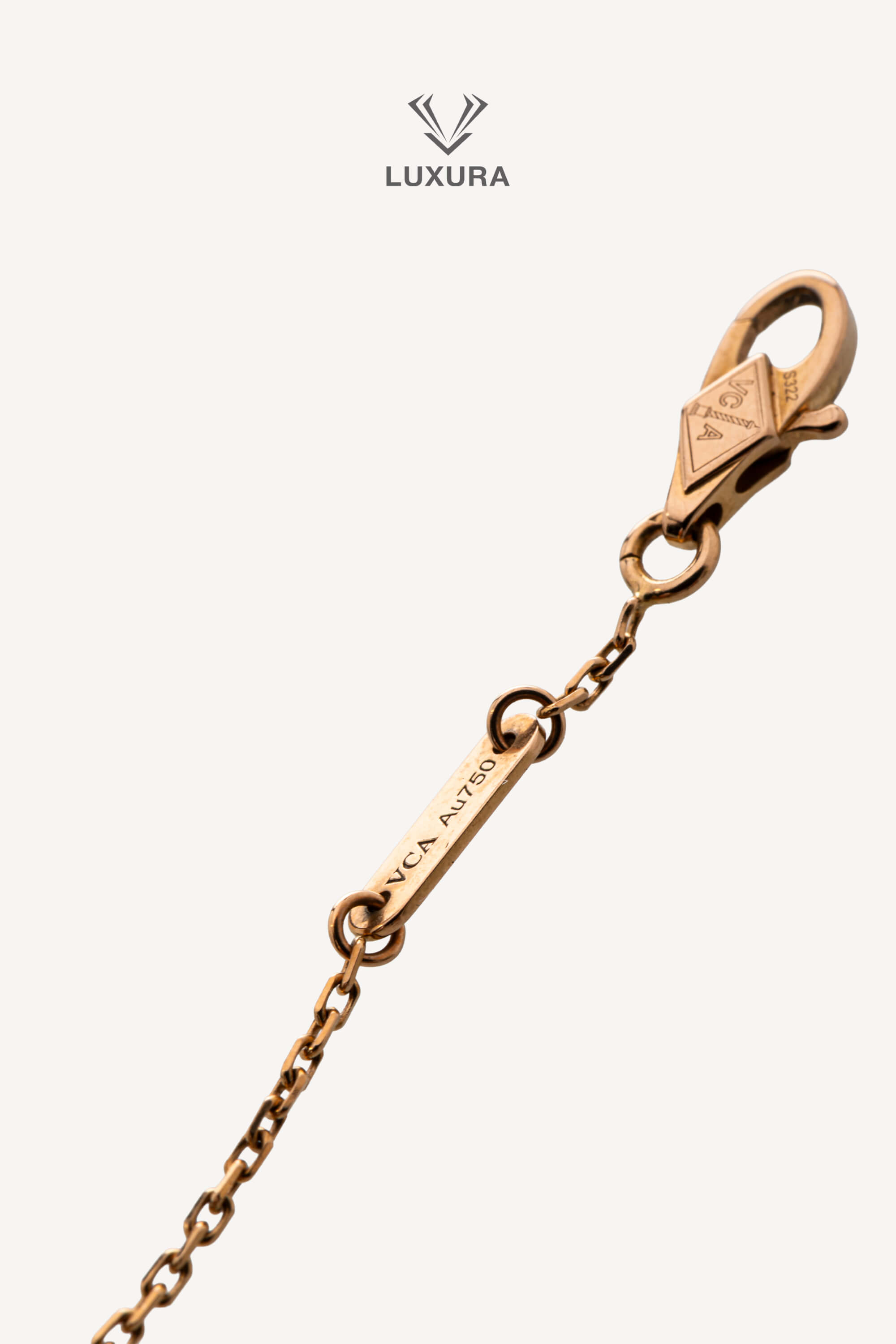 <span style="font-size: 10px;letter-spacing: .15em">HARD TO FIND</span><br> <strong>VAN CLEEF & ARPELS</strong><br> <div style="margin-top:10px;font-size:16px">Sweet Alhambra Bracelet 18K Rose Gold</div><br> - Image 14