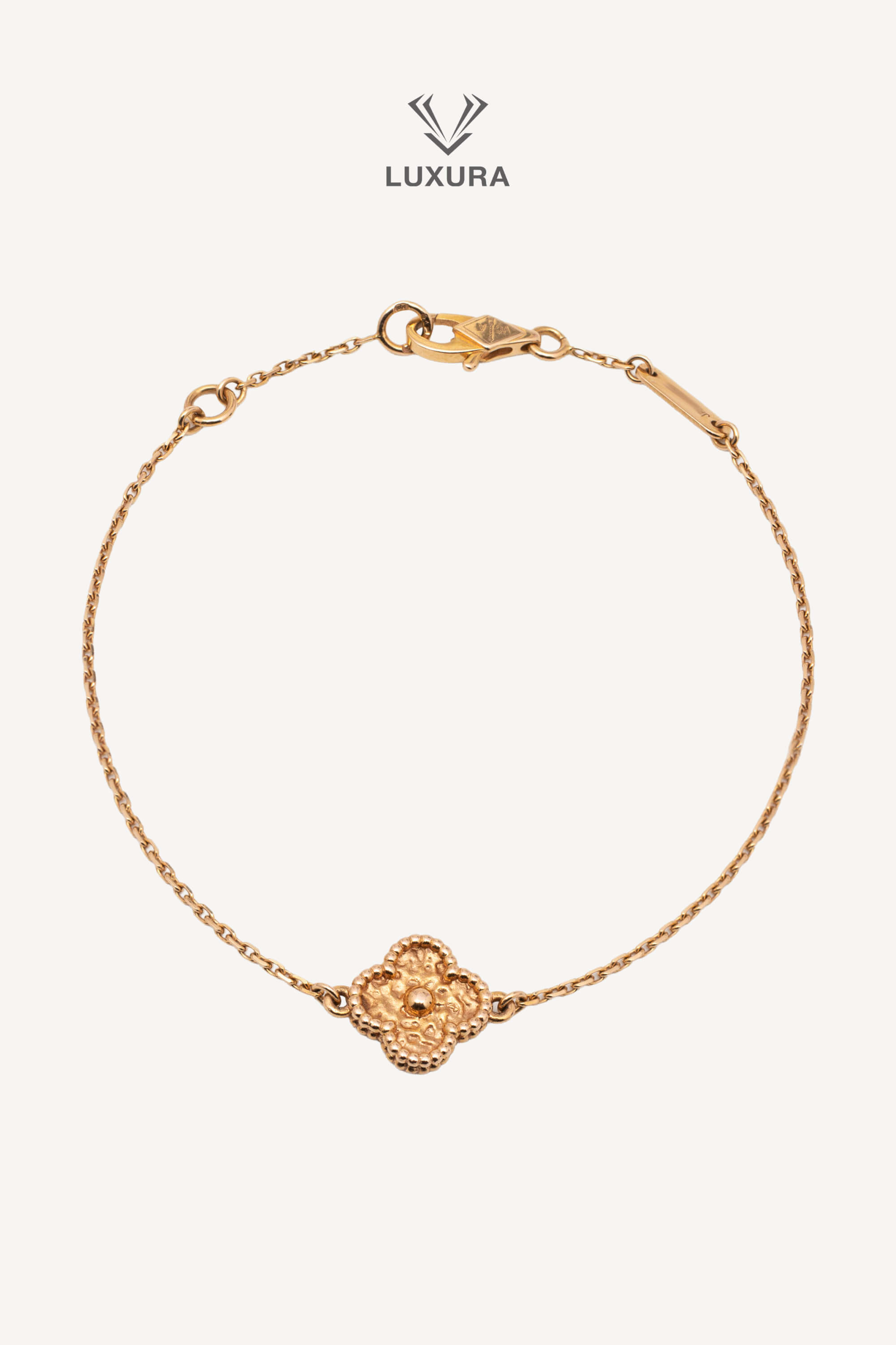 <span style="font-size: 10px;letter-spacing: .15em">HARD TO FIND</span><br> <strong>VAN CLEEF & ARPELS</strong><br> <div style="margin-top:10px;font-size:16px">Sweet Alhambra Bracelet 18K Rose Gold</div><br>