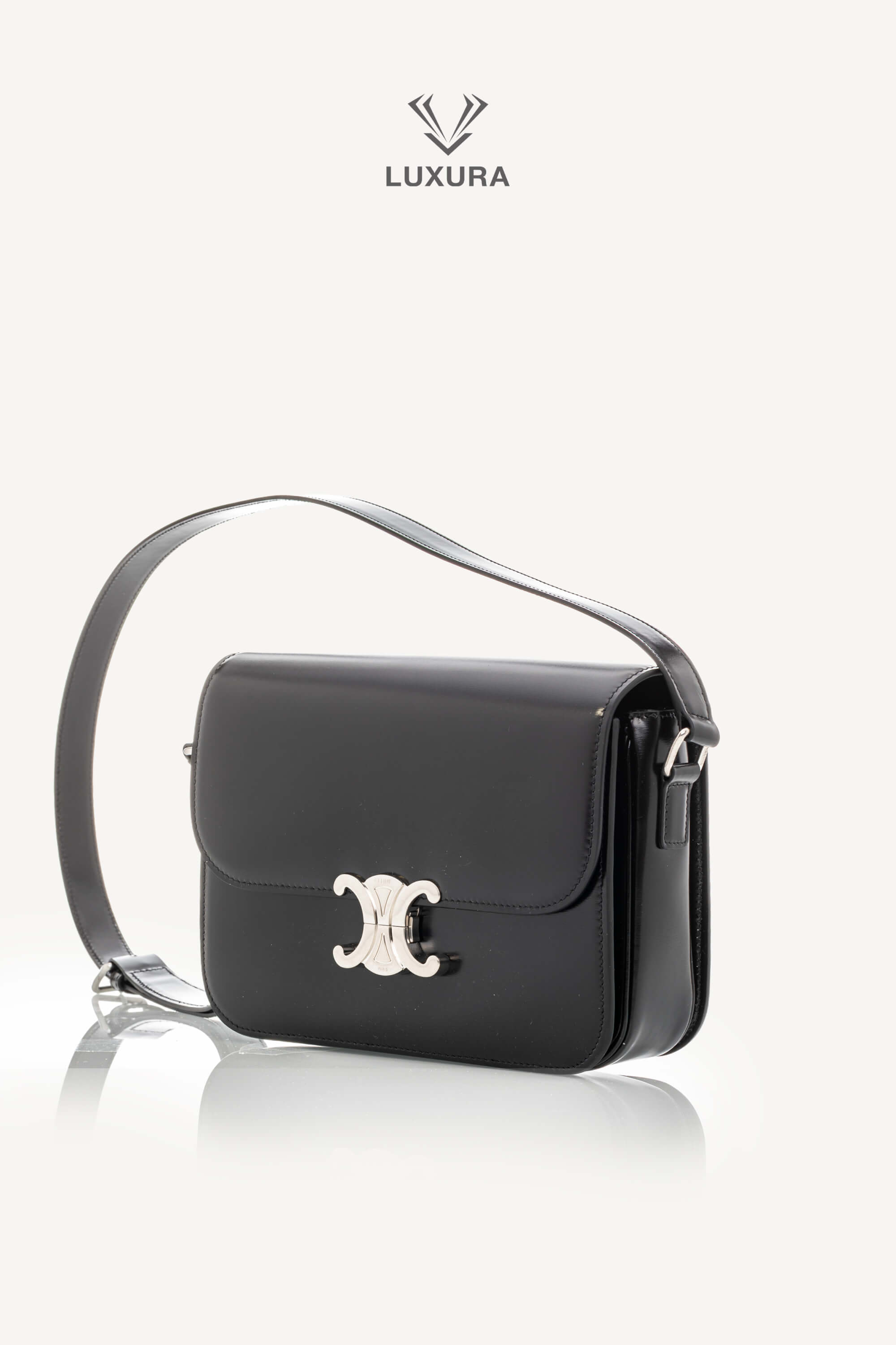 <span style="font-size: 10px;letter-spacing: .15em">BEST DEAL</span><br> <strong>CELINE</strong><br> <div style="margin-top:10px;font-size:16px">Classique Triomphe Bag In Shiny Calfskin Black</div><br> - Image 7