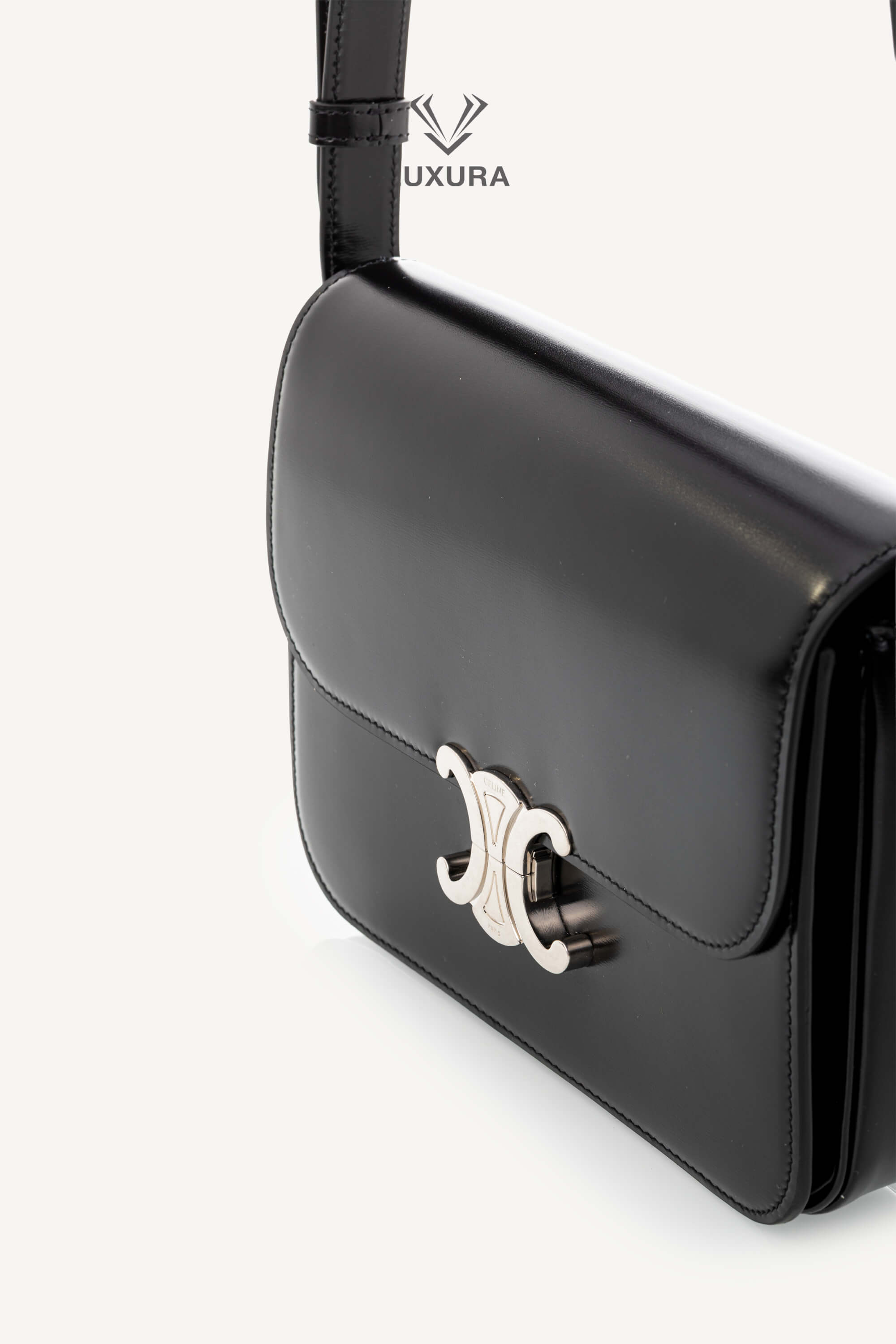 <span style="font-size: 10px;letter-spacing: .15em">BEST DEAL</span><br> <strong>CELINE</strong><br> <div style="margin-top:10px;font-size:16px">Classique Triomphe Bag In Shiny Calfskin Black</div><br> - Image 9