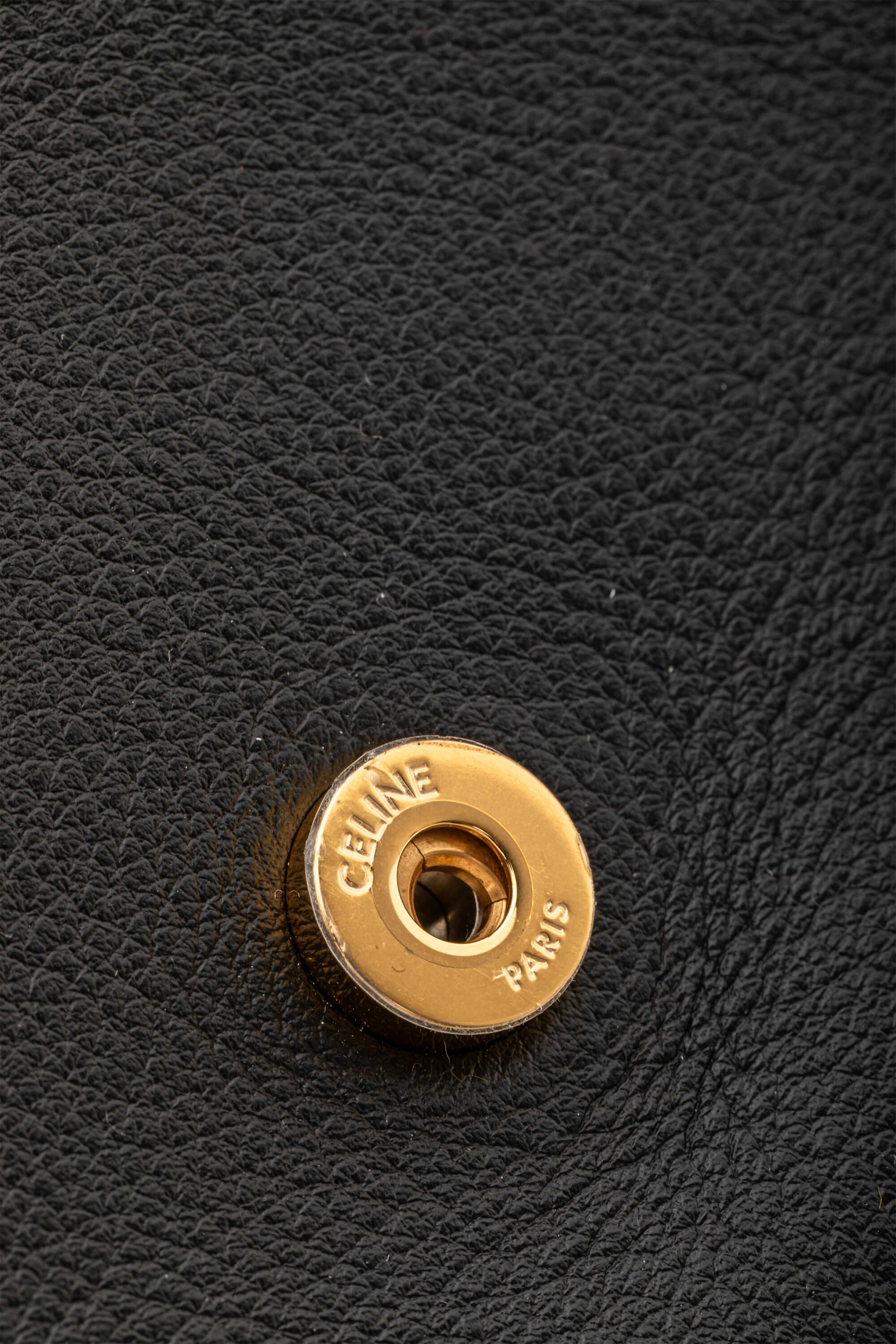 Genti de designeri pre-owned | CELINE Medium Victoire Bag in Supple Calfskin