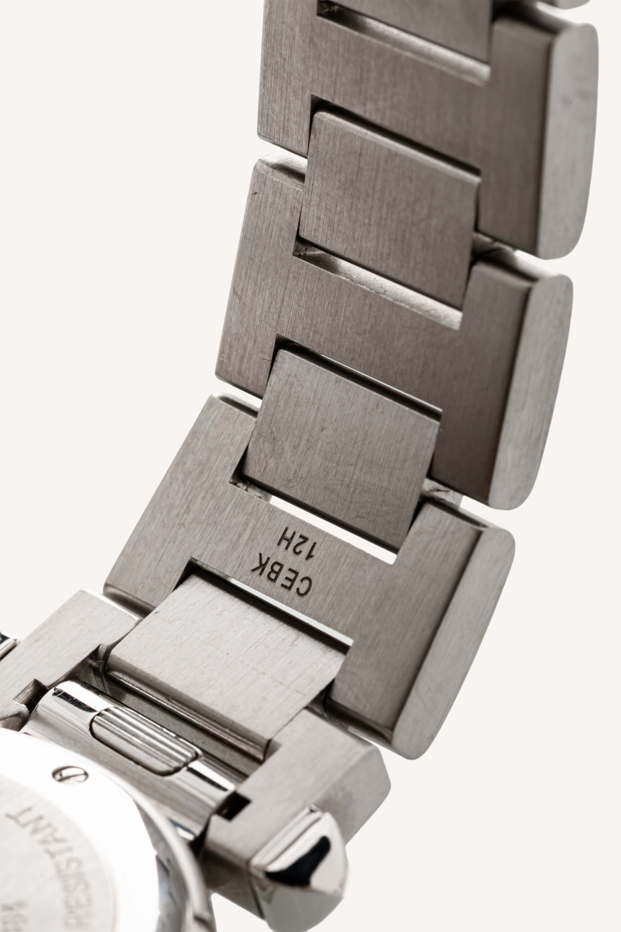 <span style="font-size: 10px; color: rgb(101, 101, 101);letter-spacing: .15em;"> IN TENDINTE</span><br><strong>CARTIER</strong><br><div style="margin-top:10px; font-size:16px;"> Pasha de Cartie-Extra Alligator Straps Stainless Steel Watch </div><br> - Image 4