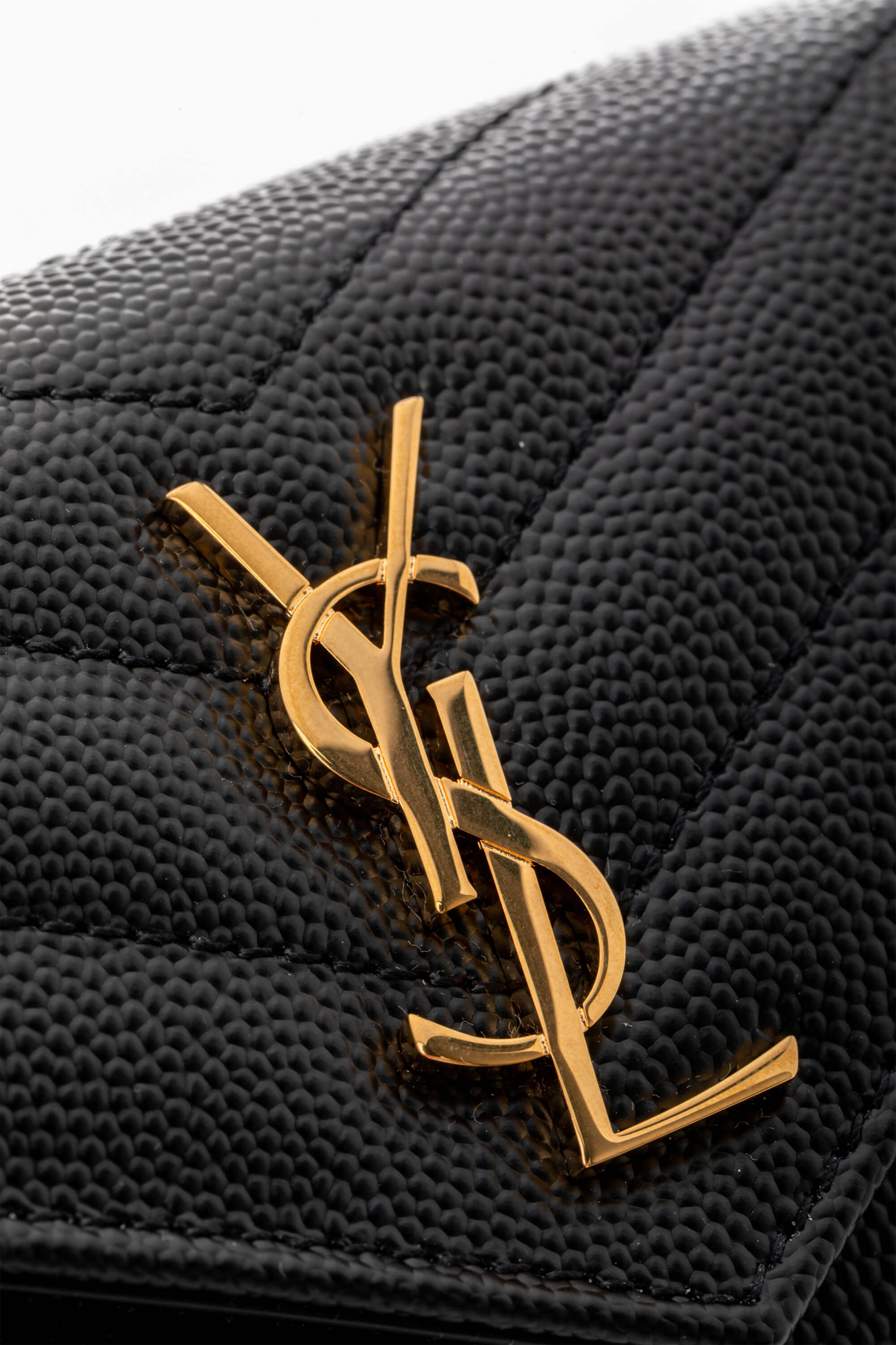 <span style="font-size: 10px;letter-spacing: .15em">BEST DEAL</span><br>            <strong>SAINT LAURENT</strong><br>            <div style="margin-top:10px;font-size:16px">Cassandre Matelasse Multi-Folder Wallet in Grain de Poudre Black Leather</div><br> - Image 8