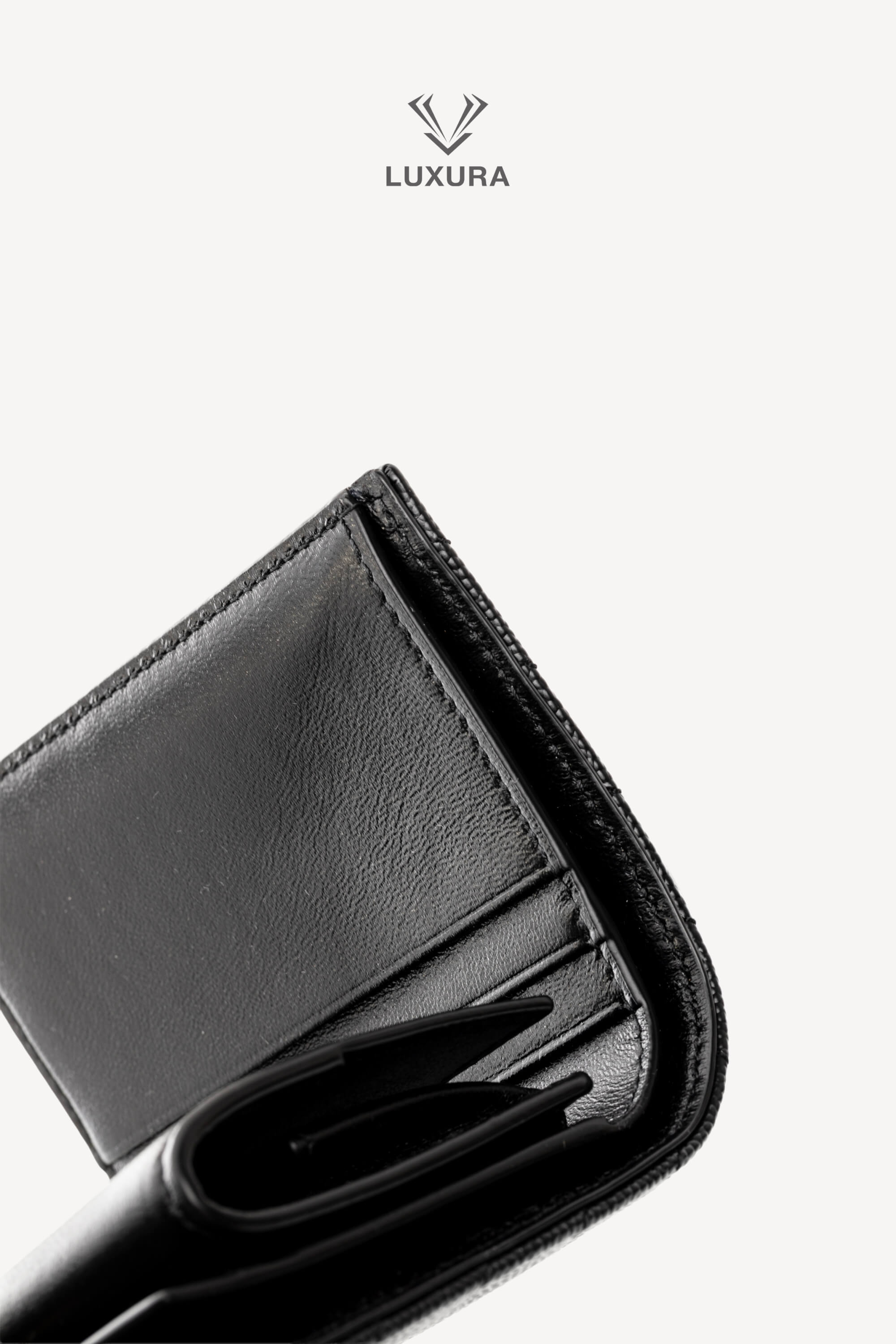 <span style="font-size: 10px;letter-spacing: .15em">BEST DEAL</span><br>            <strong>SAINT LAURENT</strong><br>            <div style="margin-top:10px;font-size:16px">Cassandre Matelasse Multi-Folder Wallet in Grain de Poudre Black Leather</div><br> - Image 10