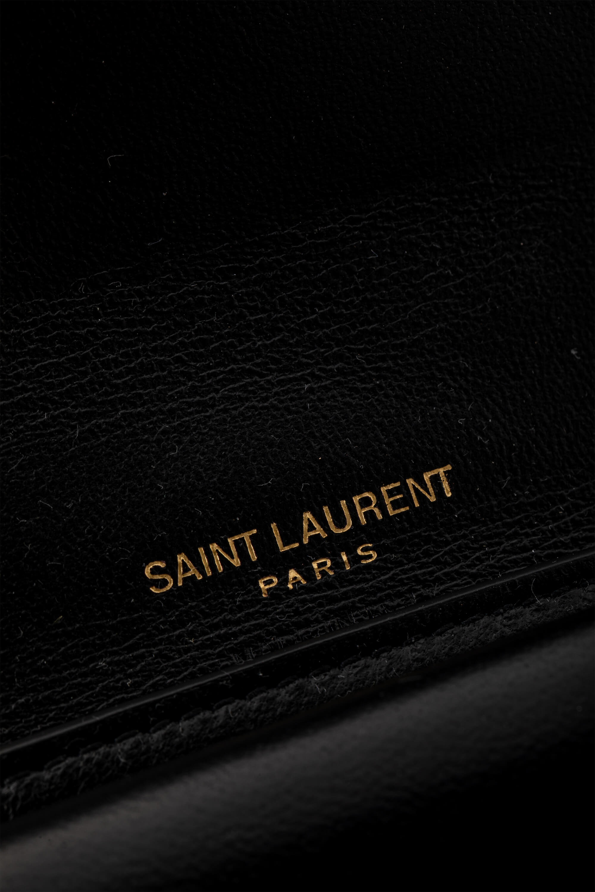 <span style="font-size: 10px;letter-spacing: .15em">BEST DEAL</span><br>            <strong>SAINT LAURENT</strong><br>            <div style="margin-top:10px;font-size:16px">Cassandre Matelasse Multi-Folder Wallet in Grain de Poudre Black Leather</div><br> - Image 16