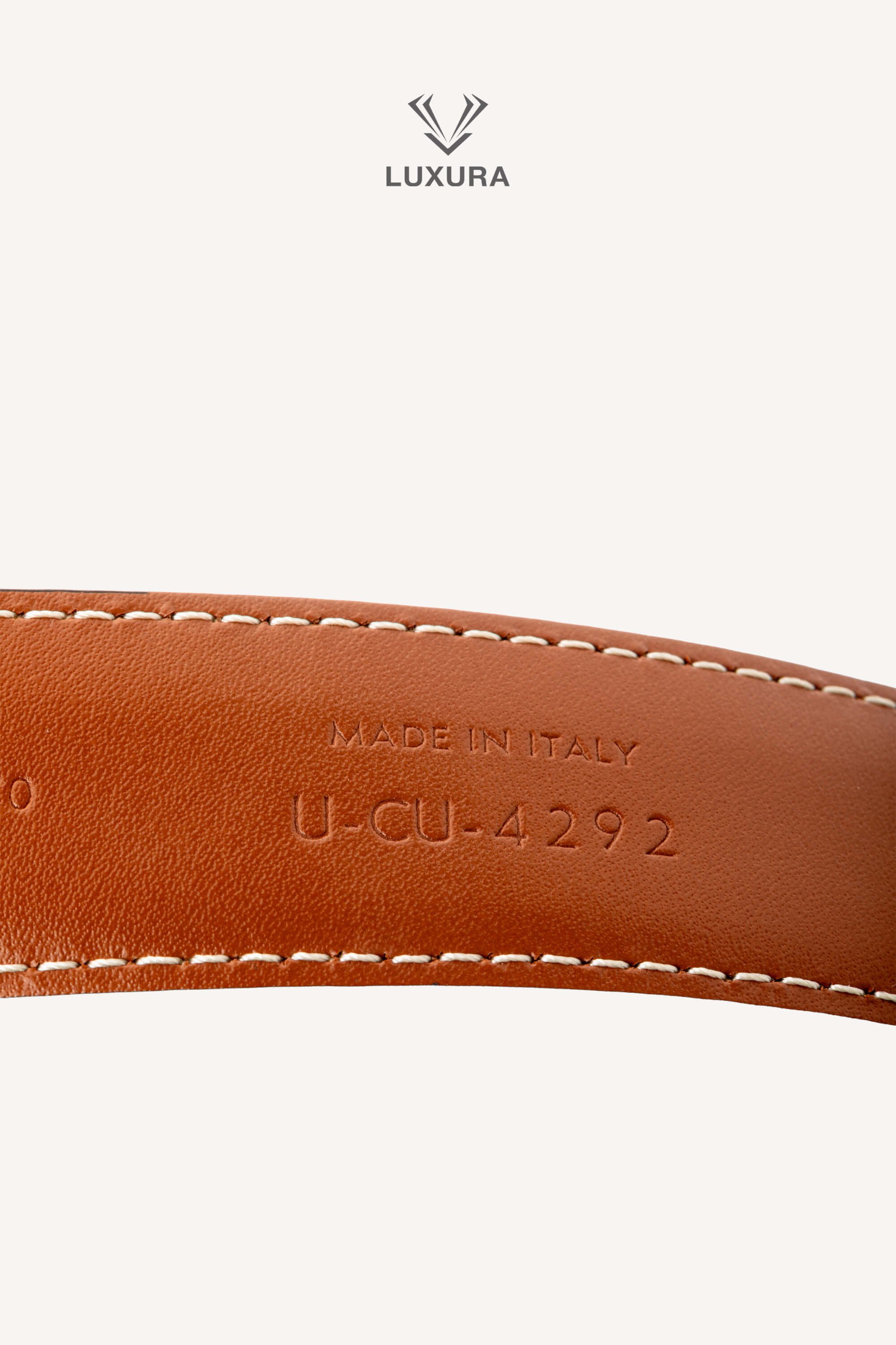 <span style="font-size: 10px;letter-spacing: .15em">BEST DEAL</span><br> <strong>CELINE</strong><br> <div style="margin-top:10px;font-size:16px">Triomphe Belt 25mm in Natural Calfskin 75</div><br> - Image 7