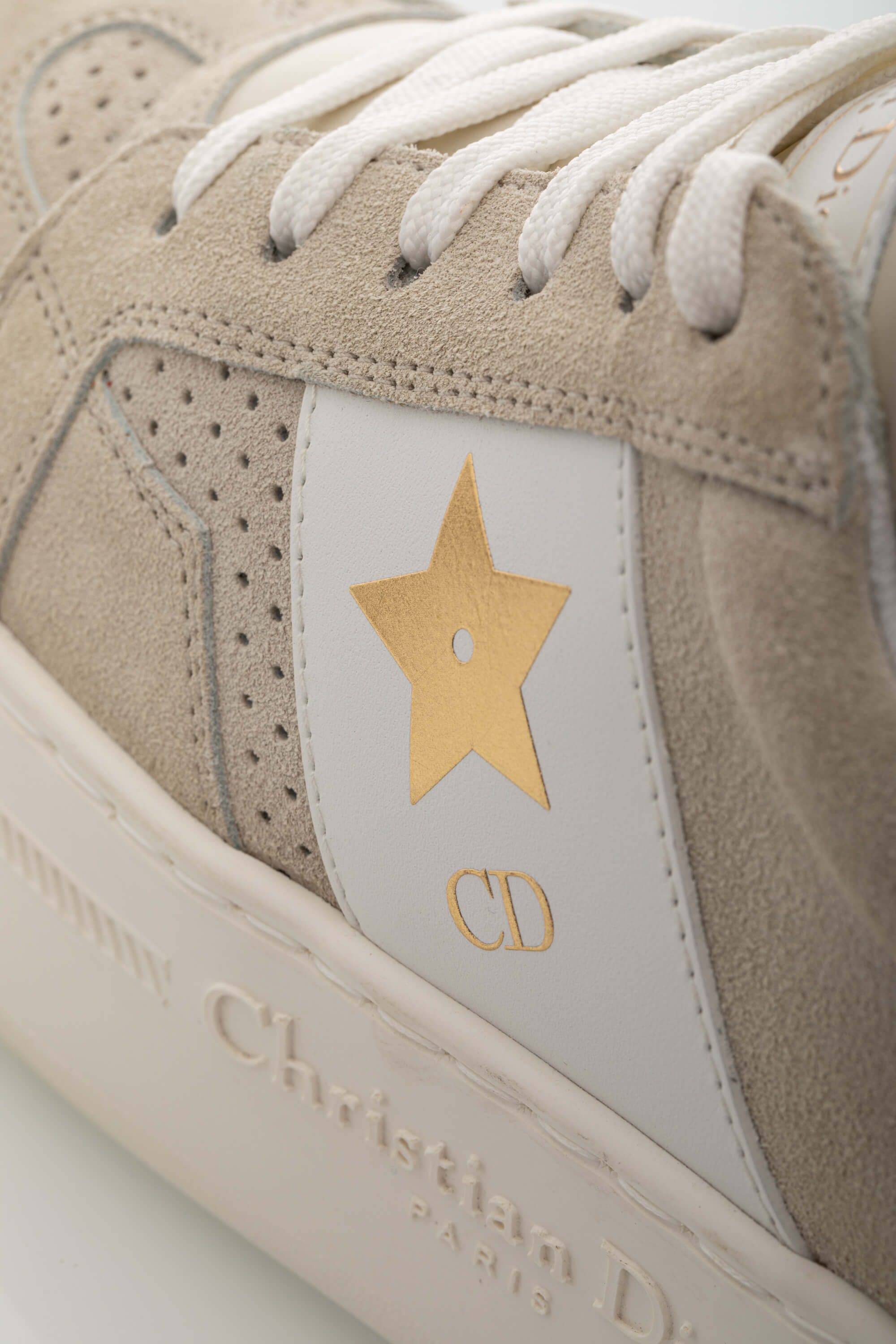 <span style="font-size: 10px;letter-spacing: .15em">HARD TO FIND</span><br> <strong>CHRISTIAN DIOR</strong><br> <div style="margin-top:10px;font-size:16px">Suede Calfskin Dior Star Platform Sneaker Light Beige 36.5</div><br> - Image 16
