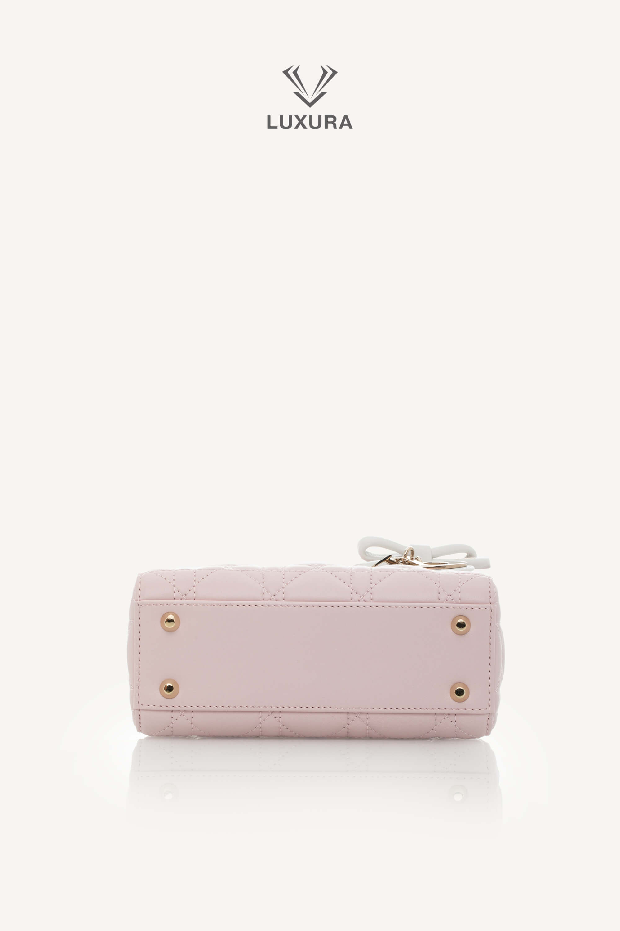 <span style="font-size: 10px;letter-spacing: .15em">NEW COLLECTION</span><br> <strong>DIOR</strong><br> <div style="margin-top:10px;font-size:16px">Lady Dior Mini Bag with Chain Lambskin Leather with Cannage Patern in Soft Pink Mimosa and White</div><br> - Image 30