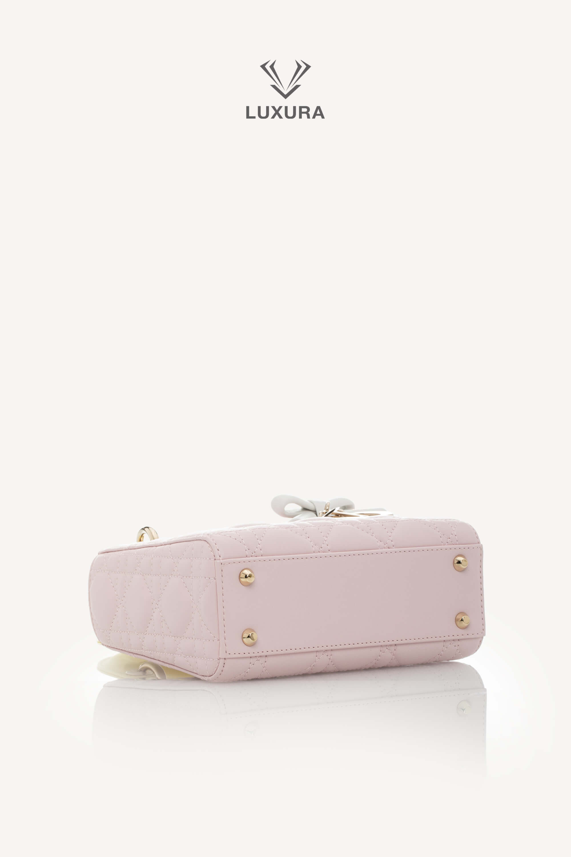 <span style="font-size: 10px;letter-spacing: .15em">NEW COLLECTION</span><br> <strong>DIOR</strong><br> <div style="margin-top:10px;font-size:16px">Lady Dior Mini Bag with Chain Lambskin Leather with Cannage Patern in Soft Pink Mimosa and White</div><br> - Image 29