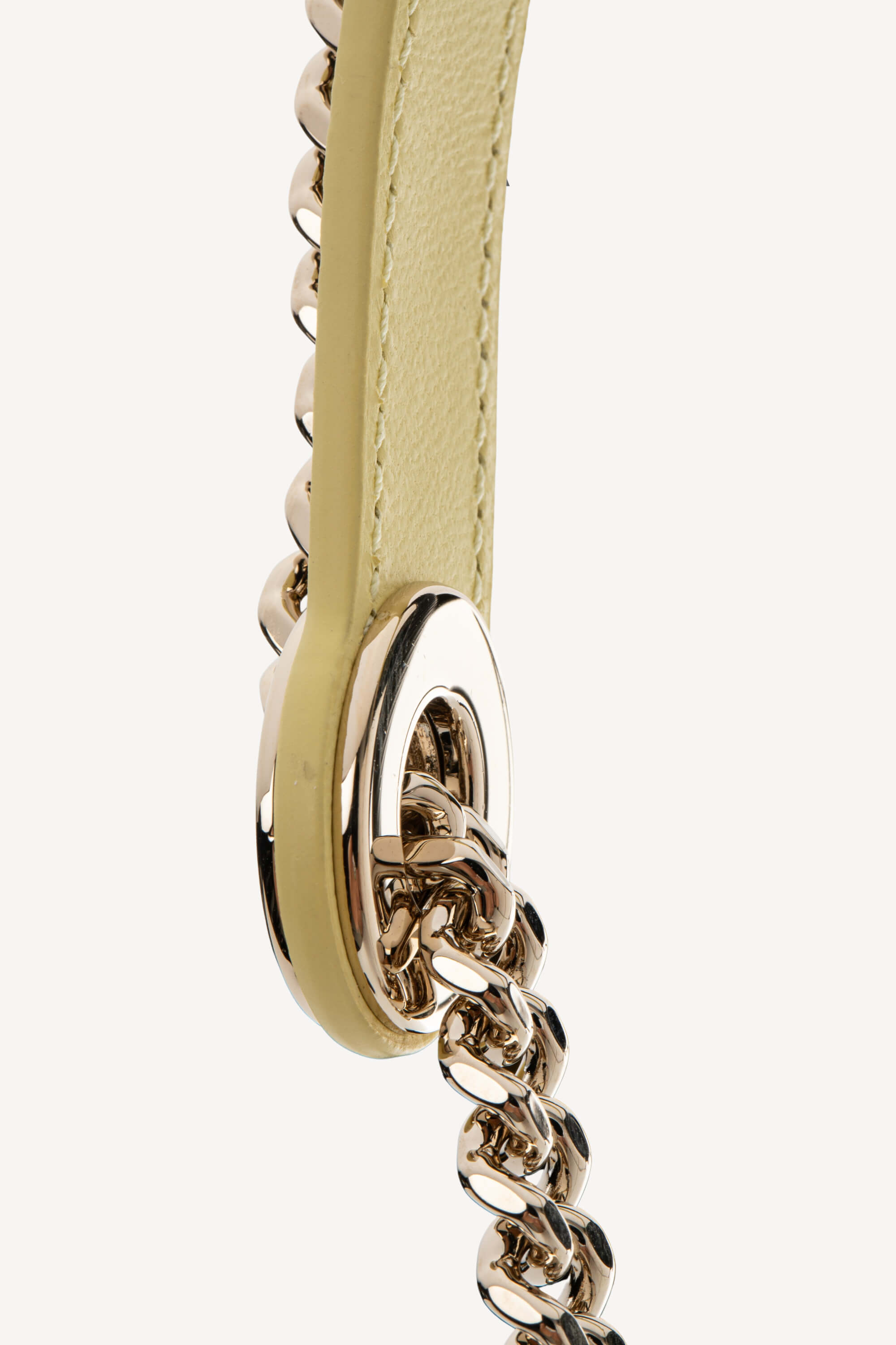 <span style="font-size: 10px;letter-spacing: .15em">NEW COLLECTION</span><br> <strong>DIOR</strong><br> <div style="margin-top:10px;font-size:16px">Lady Dior Mini Bag with Chain Lambskin Leather with Cannage Patern in Soft Pink Mimosa and White</div><br> - Image 26