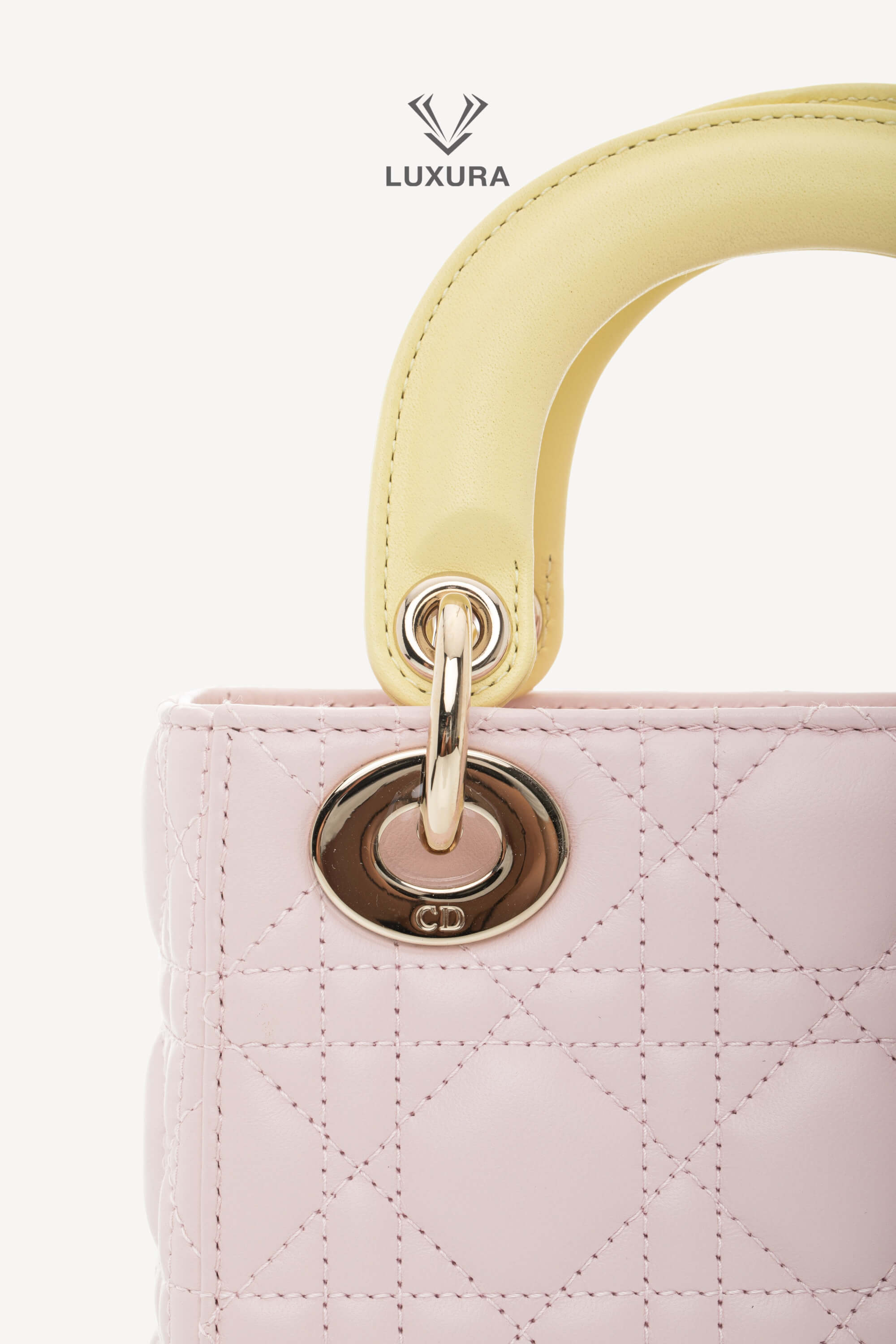 <span style="font-size: 10px;letter-spacing: .15em">NEW COLLECTION</span><br> <strong>DIOR</strong><br> <div style="margin-top:10px;font-size:16px">Lady Dior Mini Bag with Chain Lambskin Leather with Cannage Patern in Soft Pink Mimosa and White</div><br> - Image 15