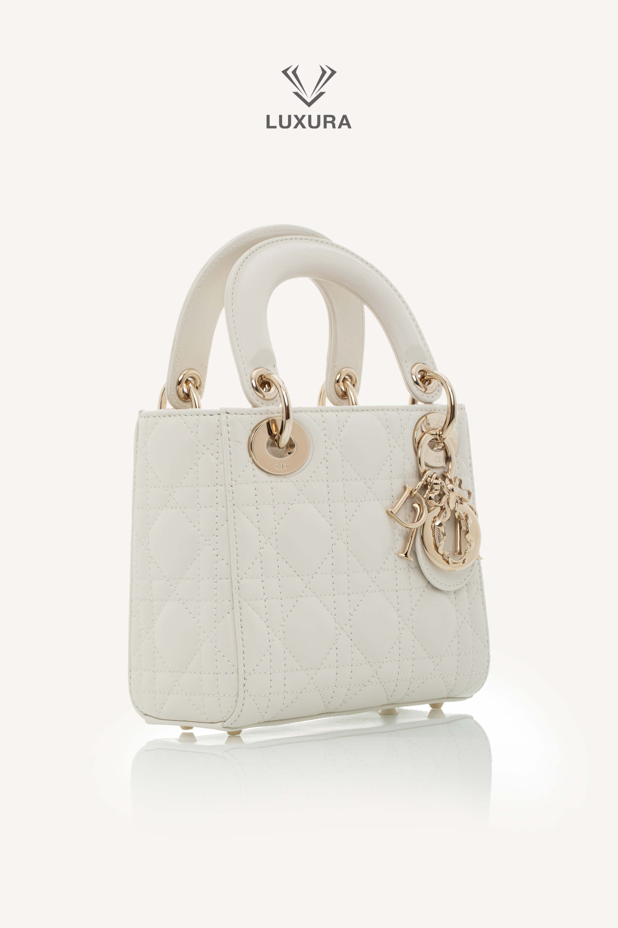 <span style="font-size: 10px;letter-spacing: .15em">NEW COLLECTION</span><br> <strong>DIOR</strong><br> <div style="margin-top:10px;font-size:16px">Mini Lady Dior Bag with Chain Latte Cannage Lambskin</div><br> - Image 4