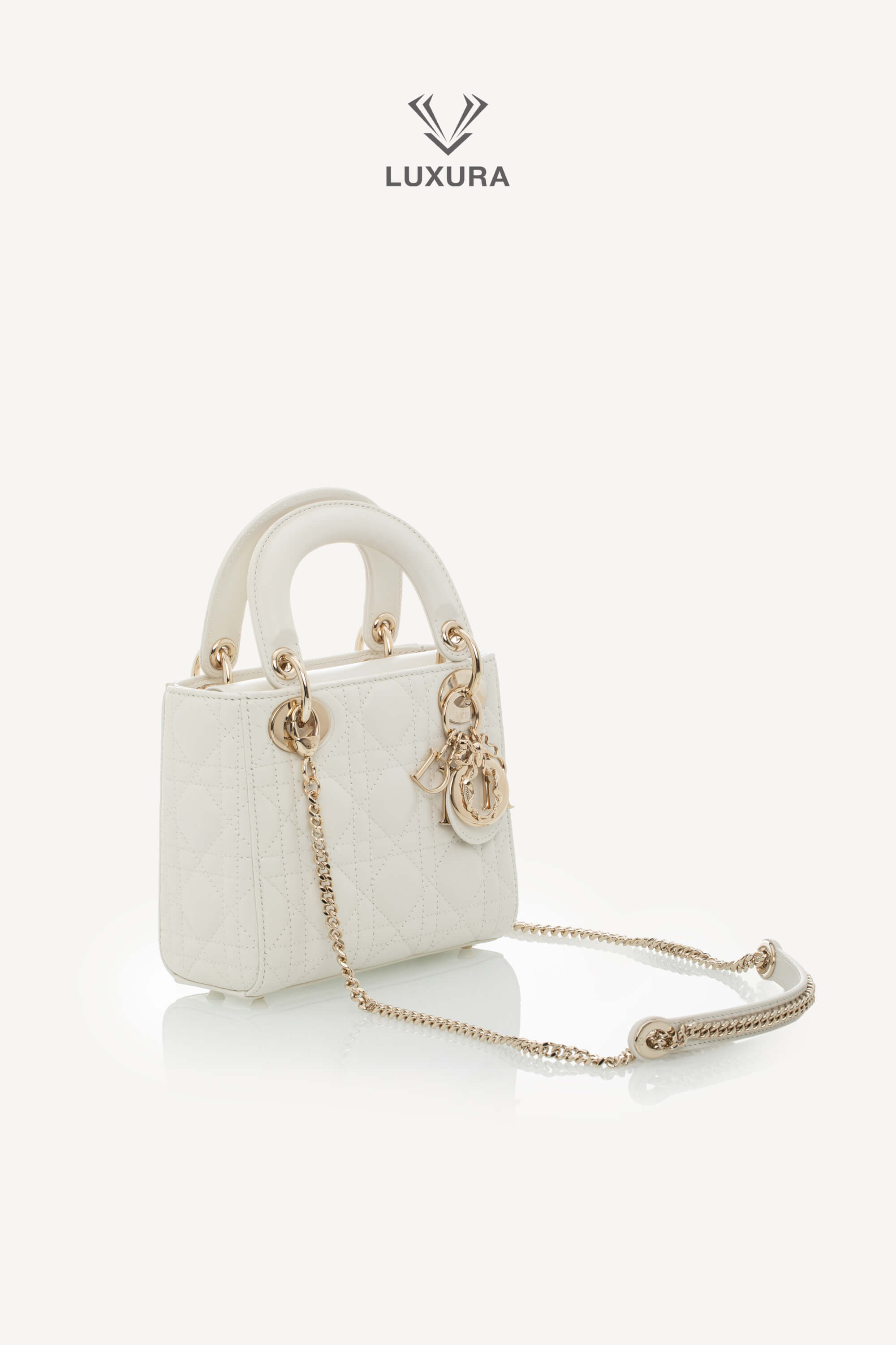<span style="font-size: 10px;letter-spacing: .15em">NEW COLLECTION</span><br> <strong>DIOR</strong><br> <div style="margin-top:10px;font-size:16px">Mini Lady Dior Bag with Chain Latte Cannage Lambskin</div><br> - Image 5