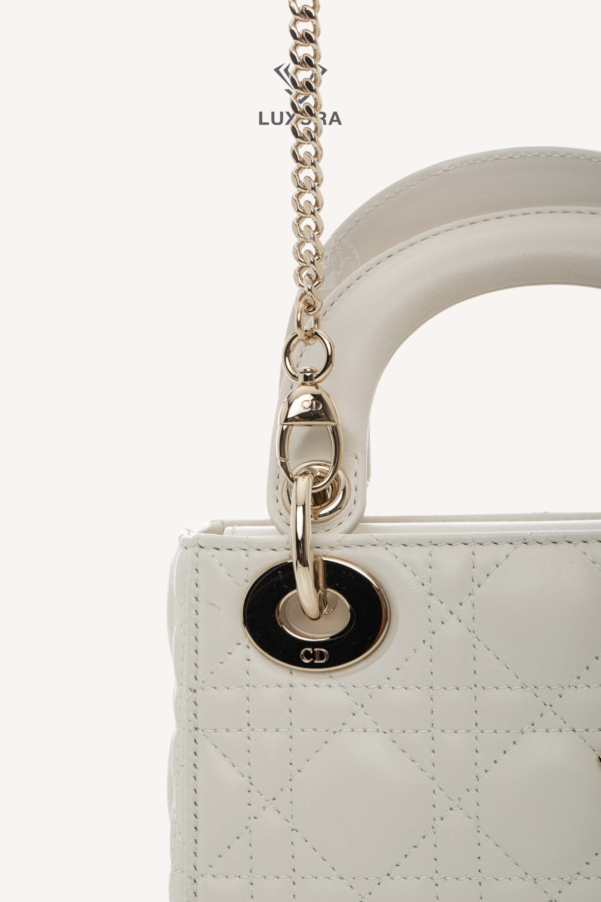 <span style="font-size: 10px;letter-spacing: .15em">NEW COLLECTION</span><br> <strong>DIOR</strong><br> <div style="margin-top:10px;font-size:16px">Mini Lady Dior Bag with Chain Latte Cannage Lambskin</div><br> - Image 17