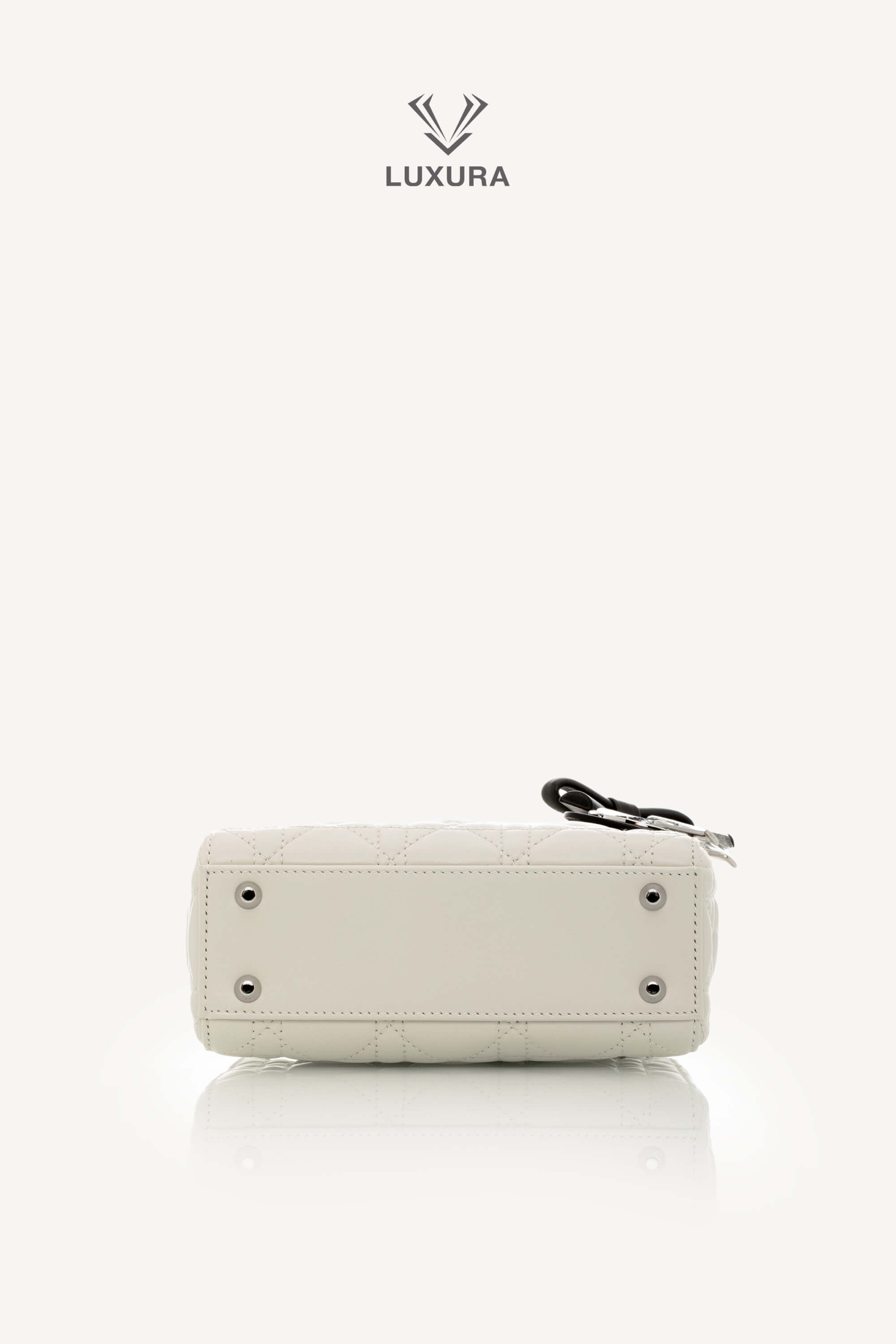 <span style="font-size: 10px;letter-spacing: .15em">NEW COLLECTION</span><br> <strong>DIOR</strong><br> <div style="margin-top:10px;font-size:16px">Mini Lady Dior Bag with Chain Two-Tone Latte and Black Cannage Lambskin</div><br> - Image 30