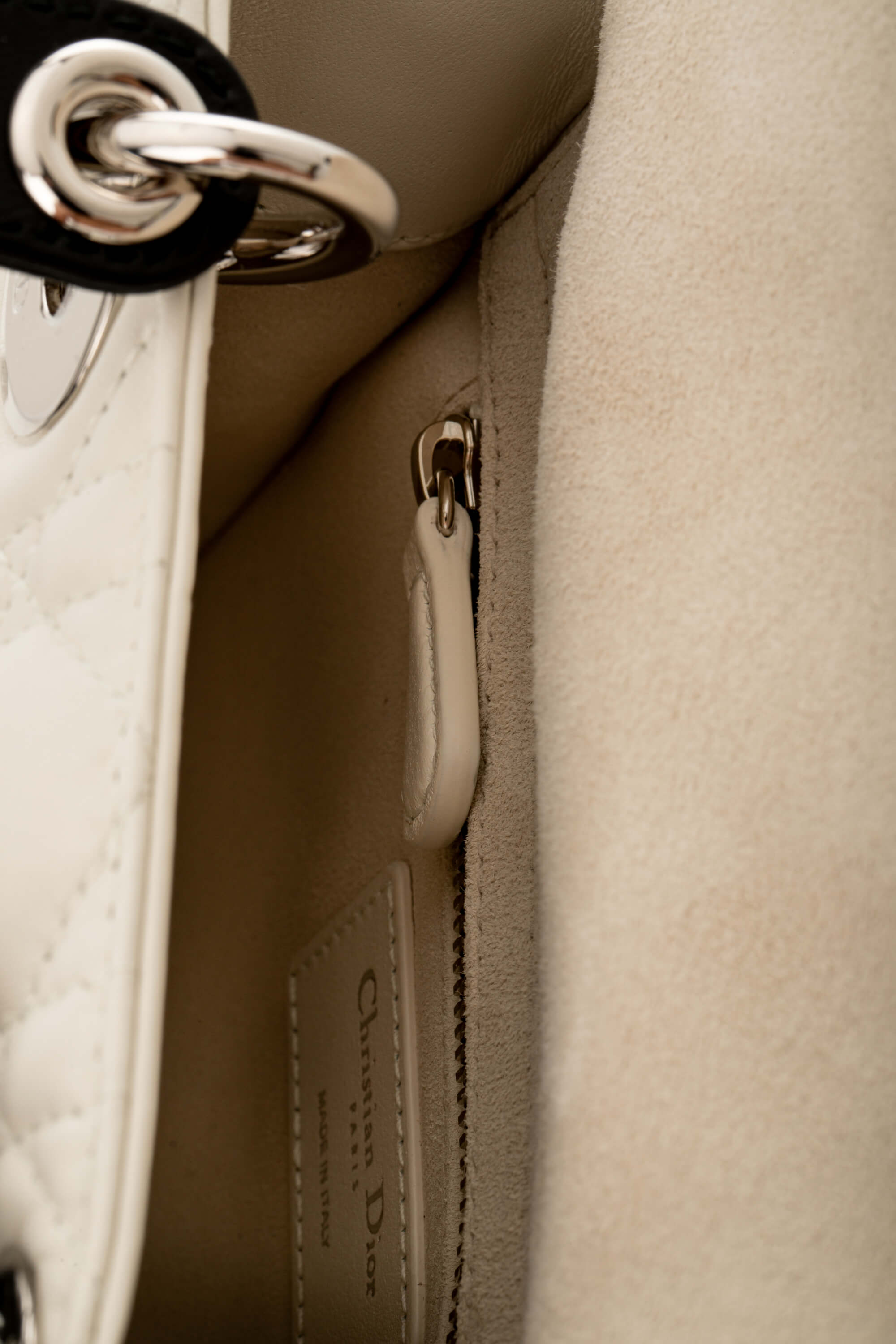 <span style="font-size: 10px;letter-spacing: .15em">NEW COLLECTION</span><br> <strong>DIOR</strong><br> <div style="margin-top:10px;font-size:16px">Mini Lady Dior Bag with Chain Two-Tone Latte and Black Cannage Lambskin</div><br> - Image 18