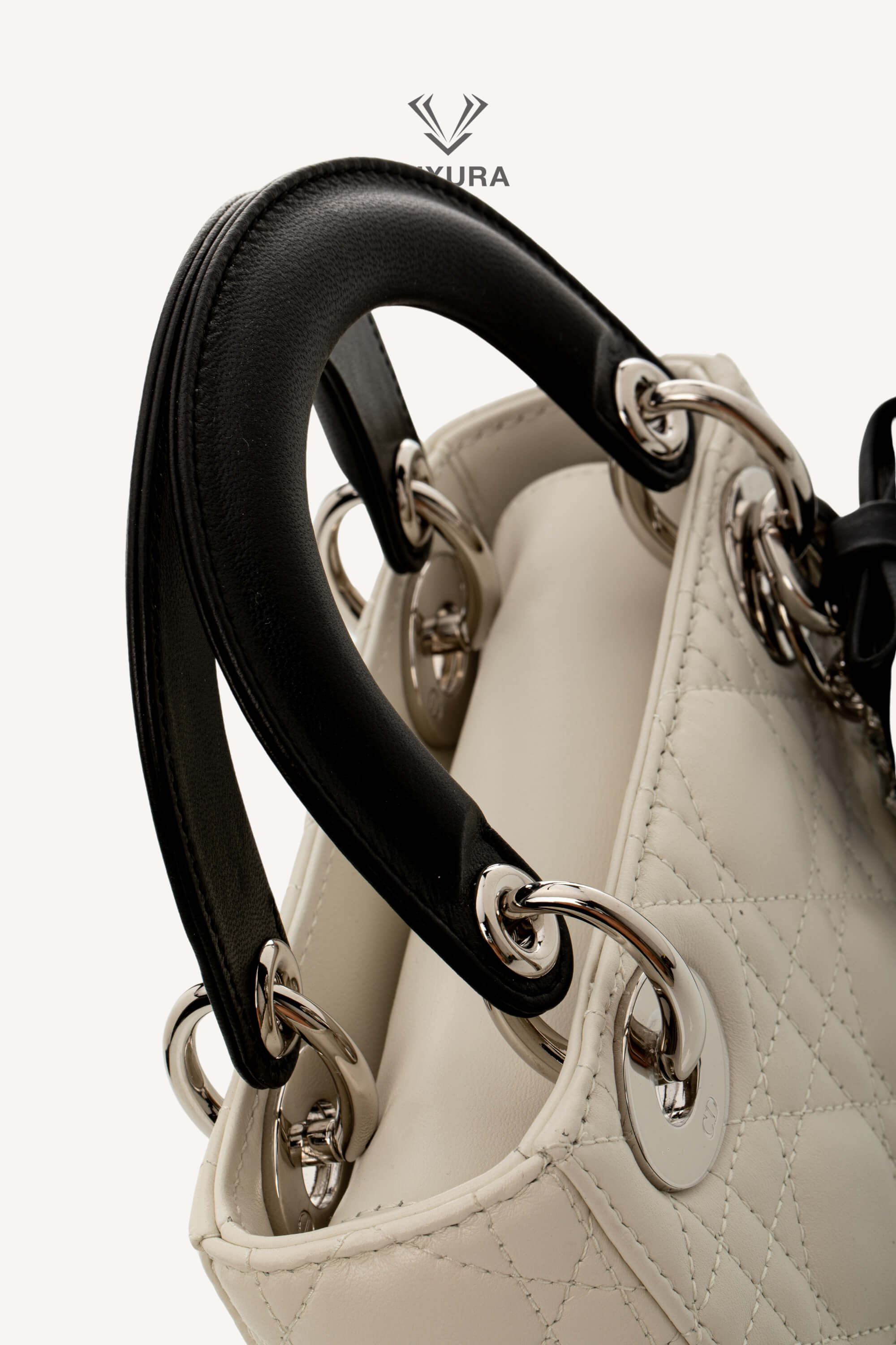 <span style="font-size: 10px;letter-spacing: .15em">NEW COLLECTION</span><br> <strong>DIOR</strong><br> <div style="margin-top:10px;font-size:16px">Mini Lady Dior Bag with Chain Two-Tone Latte and Black Cannage Lambskin</div><br> - Image 14