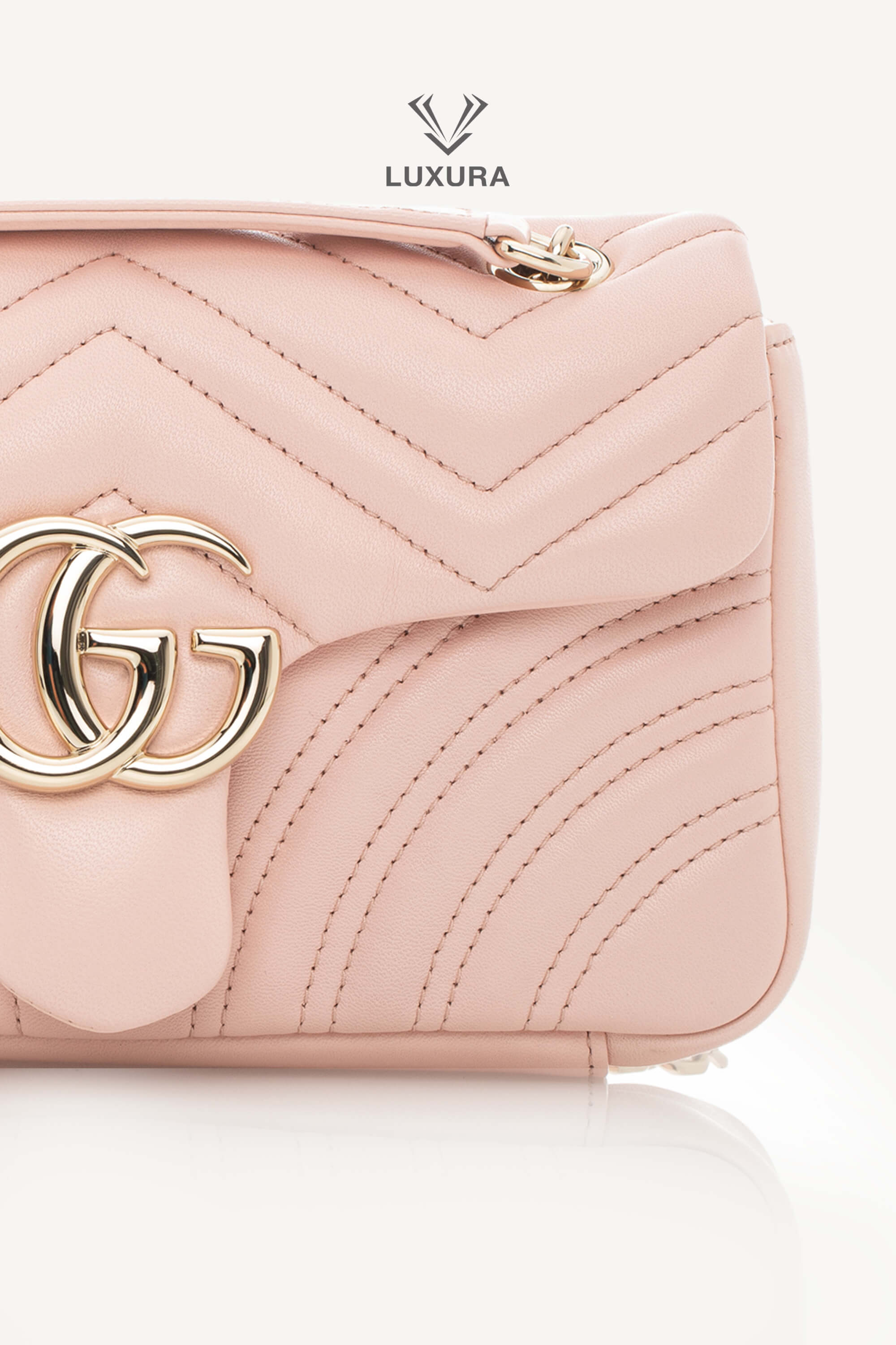 <span style="font-size: 10px;letter-spacing: .15em">NEW COLLECTION</span><br> <strong>GUCCI</strong><br> <div style="margin-top:10px;font-size:16px">Marmont Small Shoulder Bag Light Pink Skin</div><br> - Image 11