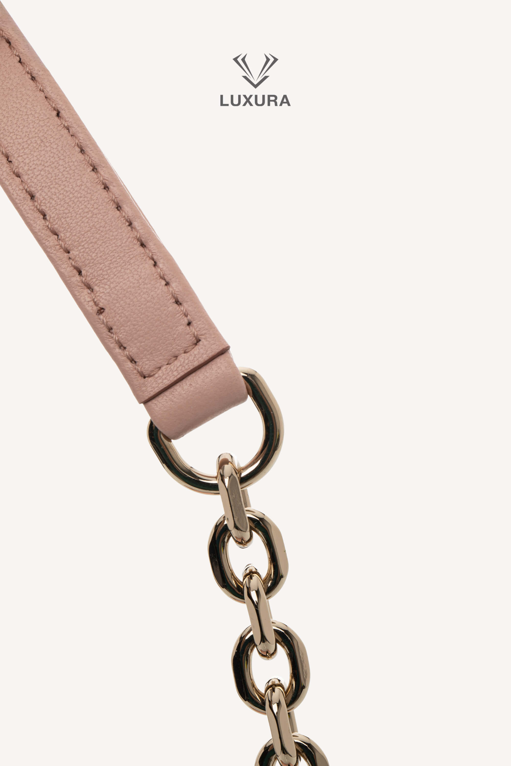 <span style="font-size: 10px;letter-spacing: .15em">NEW COLLECTION</span><br> <strong>GUCCI</strong><br> <div style="margin-top:10px;font-size:16px">Marmont Small Shoulder Bag Light Pink Skin</div><br> - Image 23