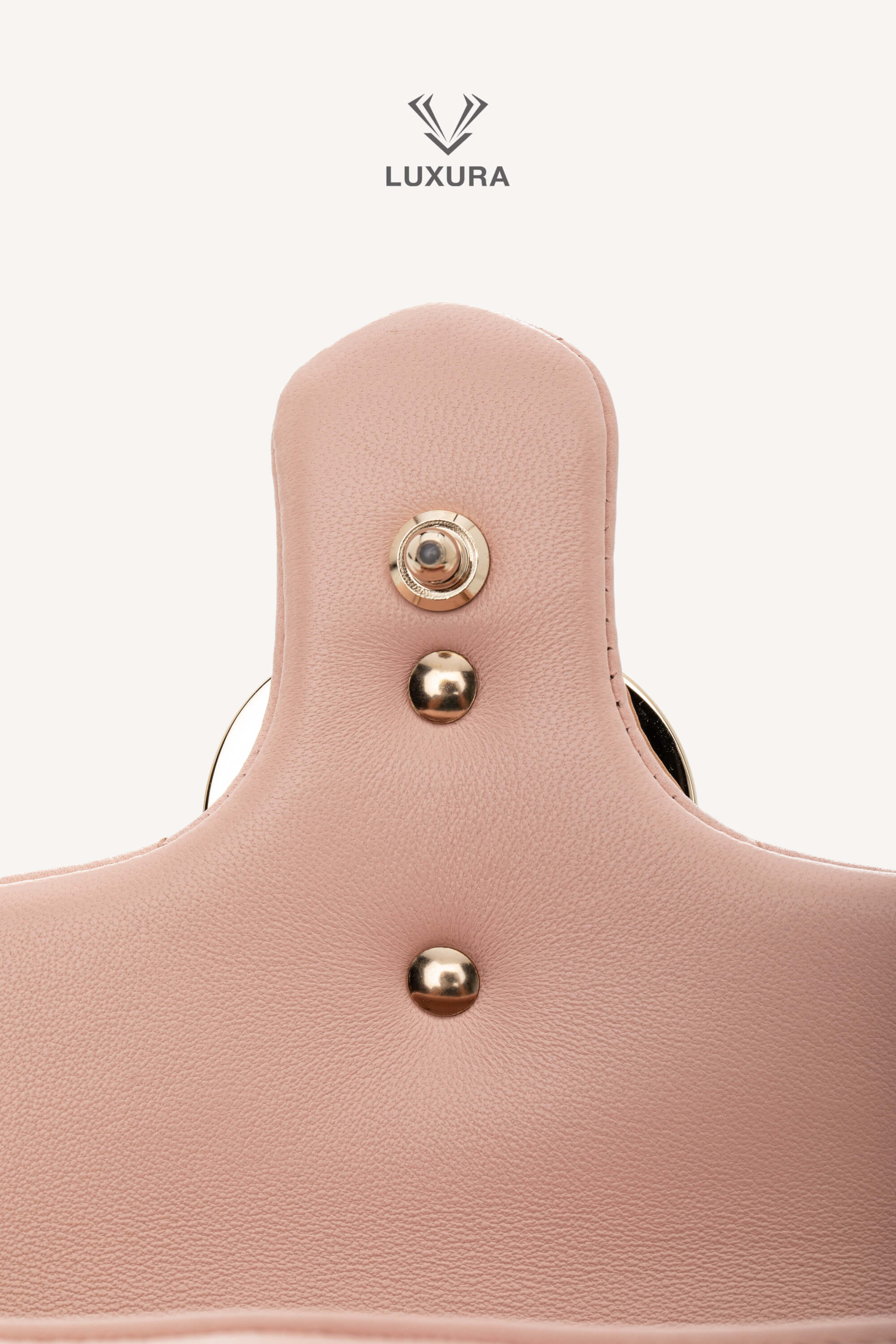 <span style="font-size: 10px;letter-spacing: .15em">NEW COLLECTION</span><br> <strong>GUCCI</strong><br> <div style="margin-top:10px;font-size:16px">Marmont Small Shoulder Bag Light Pink Skin</div><br> - Image 22