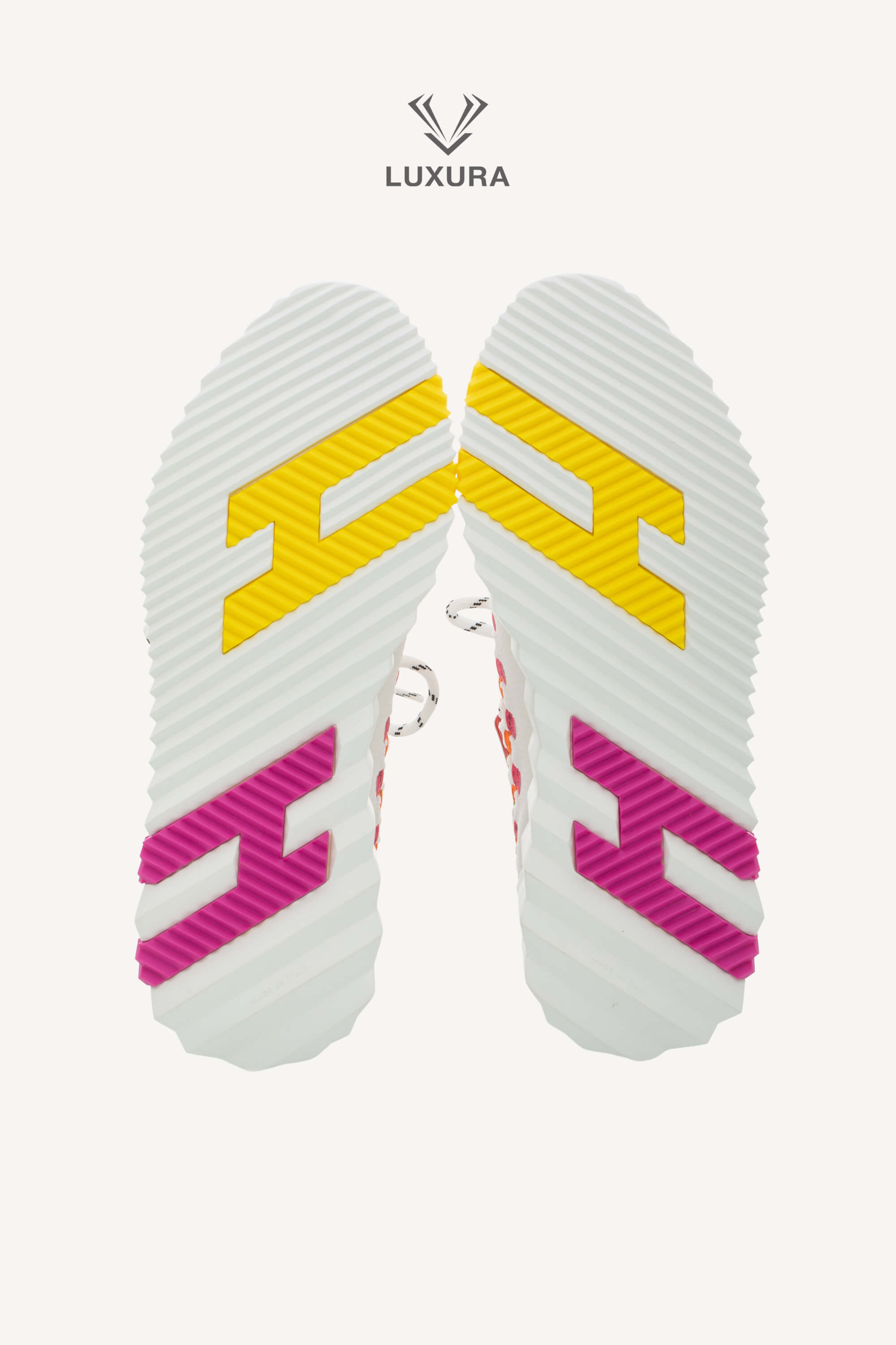 <span style="font-size: 10px;letter-spacing: .15em">HARD TO FIND</span><br>            <strong>HERMES</strong><br>            <div style="margin-top:10px;font-size:16px">Knit Flex Boldus Sneakers Multicolor White 37</div><br> - Image 20