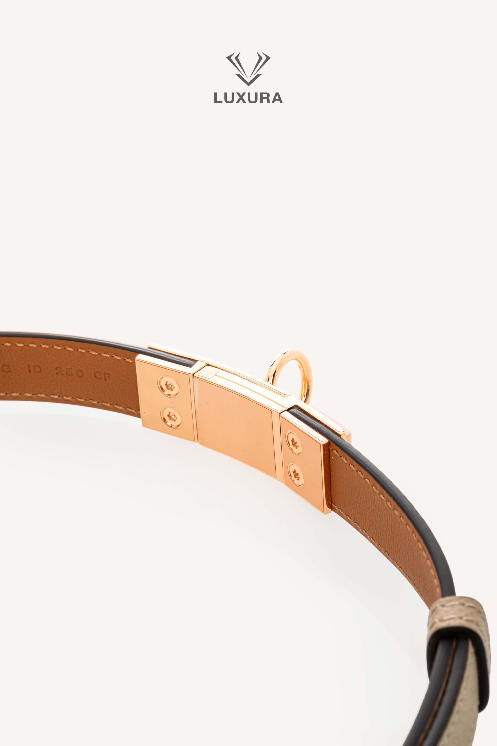 <span style="font-size: 10px;letter-spacing: .15em">HARD TO FIND</span><br> <strong>HERMES</strong><br> <div style="margin-top:10px;font-size:16px">Rivale Belt Trench with Rose Gold Finish Gold Adjustable size from 55 cm to 100 cm</div><br> - Image 6