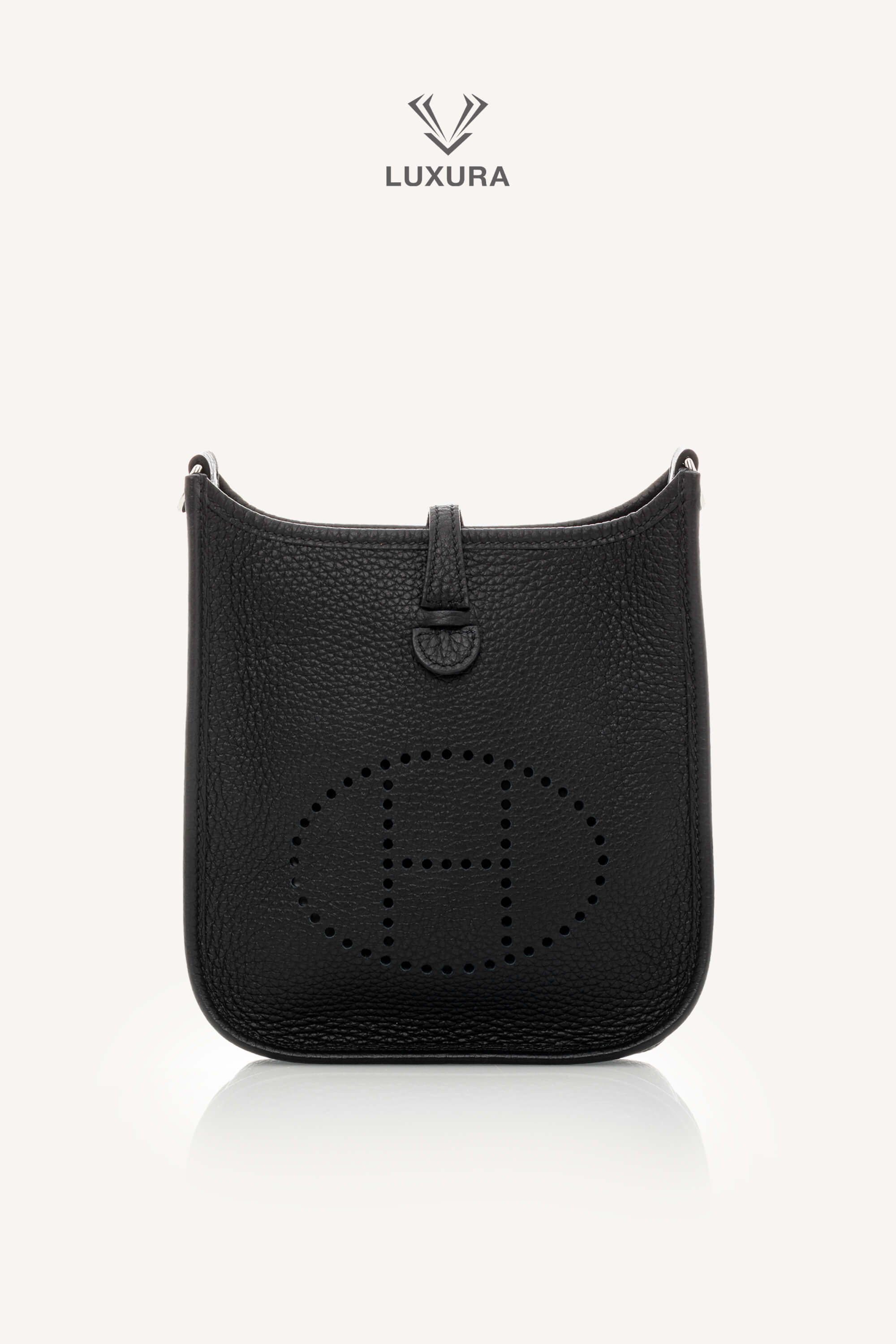 <span style="font-size: 10px;letter-spacing: .15em">BEST DEAL</span><br> <strong>HERMES</strong><br> <div style="margin-top:10px;font-size:16px">Sac Evelyne 16 Amazone Black Taurillon Clemence</div><br> - Image 7