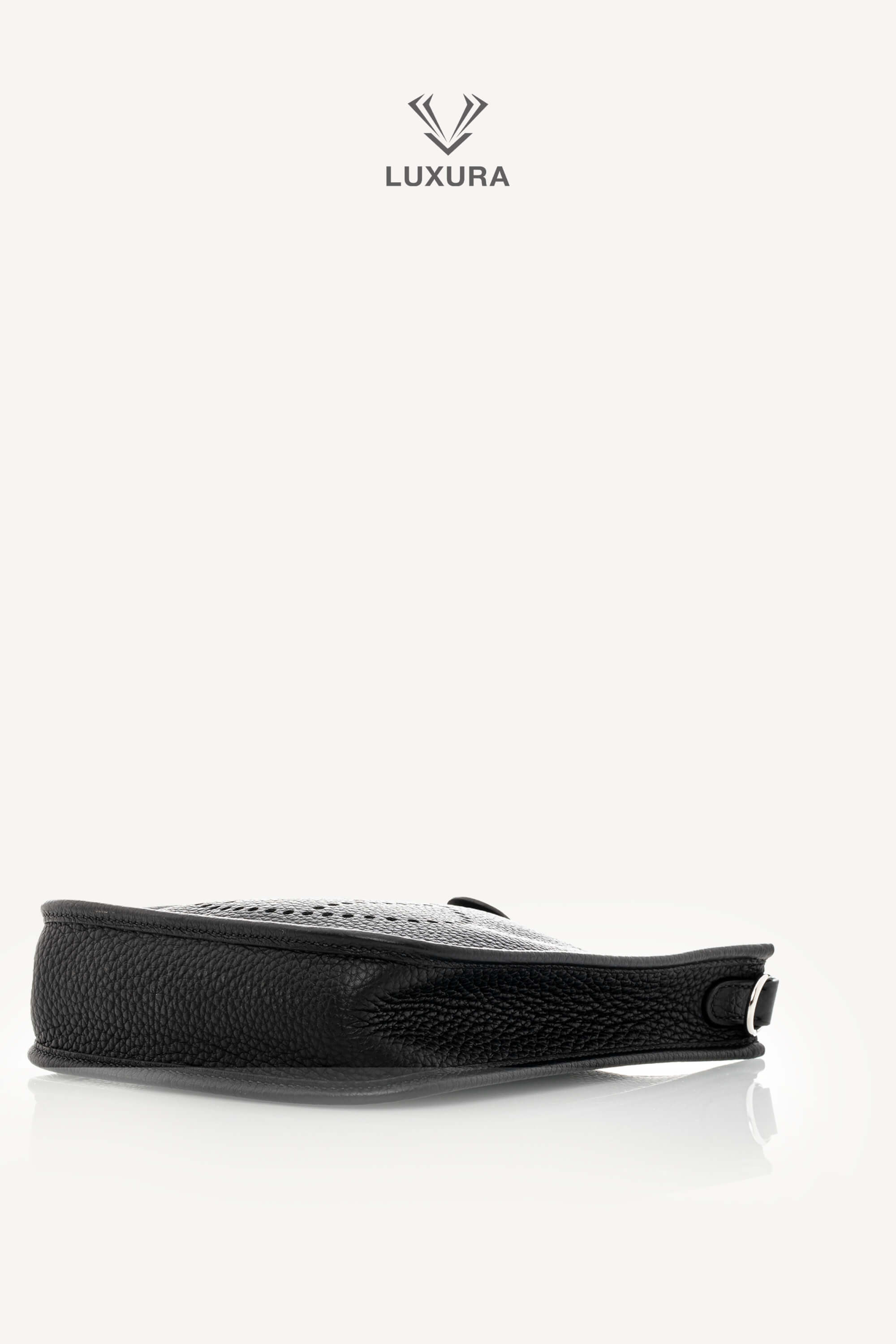 <span style="font-size: 10px;letter-spacing: .15em">BEST DEAL</span><br> <strong>HERMES</strong><br> <div style="margin-top:10px;font-size:16px">Sac Evelyne 16 Amazone Black Taurillon Clemence</div><br> - Image 19