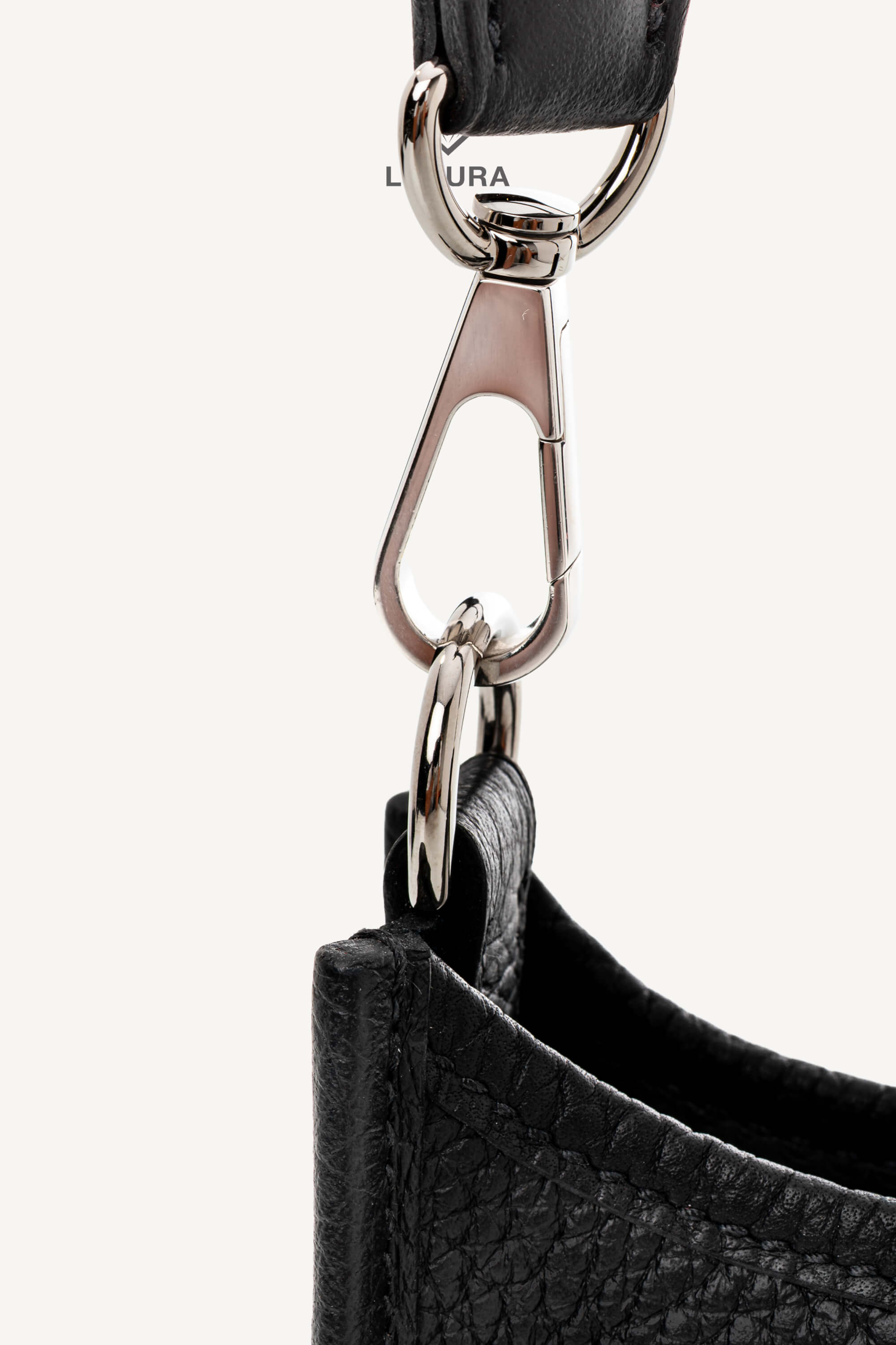 <span style="font-size: 10px;letter-spacing: .15em">BEST DEAL</span><br> <strong>HERMES</strong><br> <div style="margin-top:10px;font-size:16px">Sac Evelyne 16 Amazone Black Taurillon Clemence</div><br> - Image 16