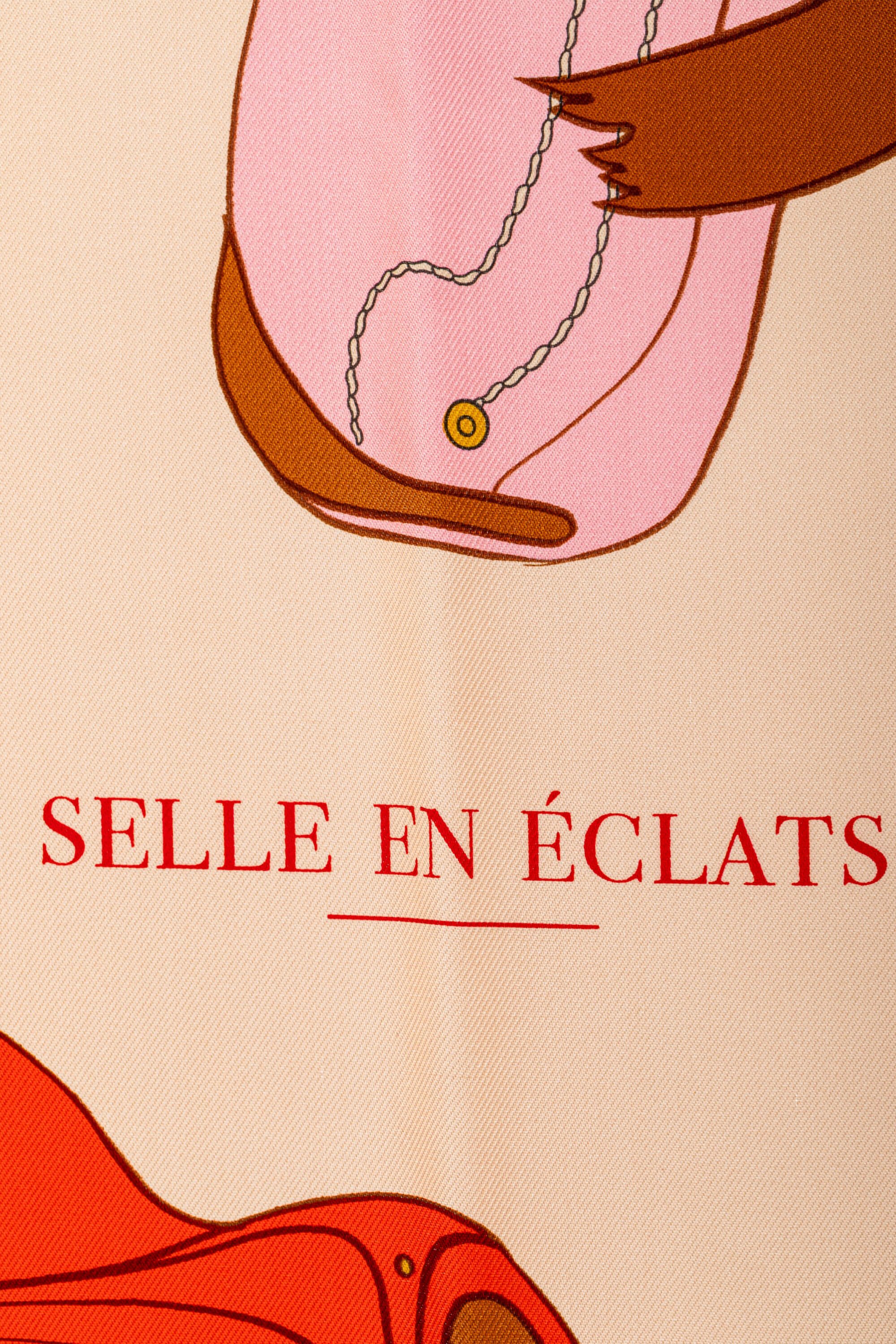 <span style="font-size: 10px;letter-spacing: .15em">HARD TO FIND</span><br>            <strong>HERMES</strong><br>            <div style="margin-top:10px;font-size:16px">Selle en Eclats Scarf 90 Rouge Rose Nacre Cuir</div><br> - Image 6