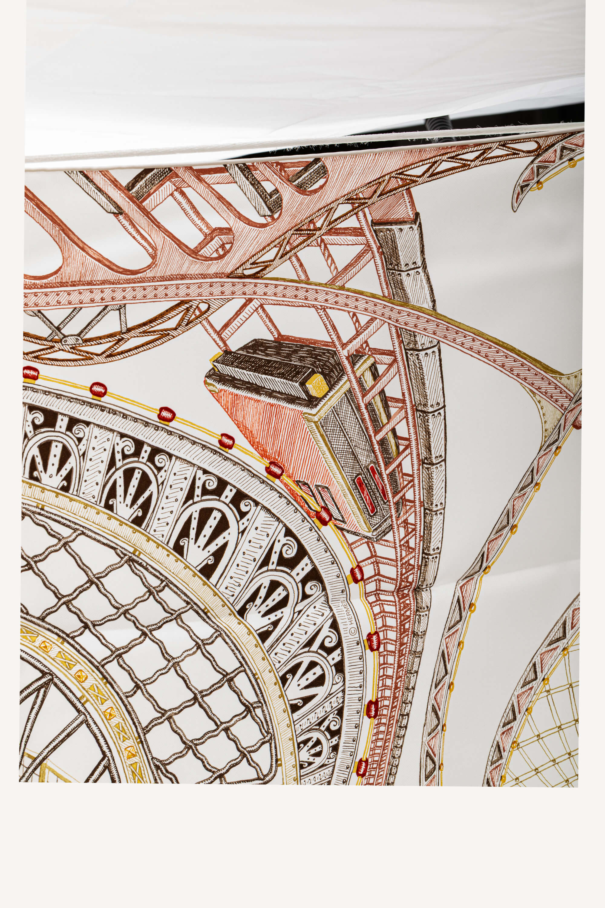 <span style="font-size: 10px;letter-spacing: .15em">HARD TO FIND</span><br> <strong>HERMES</strong><br> <div style="margin-top:10px;font-size:16px">Chevaux d'Hephaistos scarf 90 Blanc Bronze Bois De Rose</div><br> - Image 6