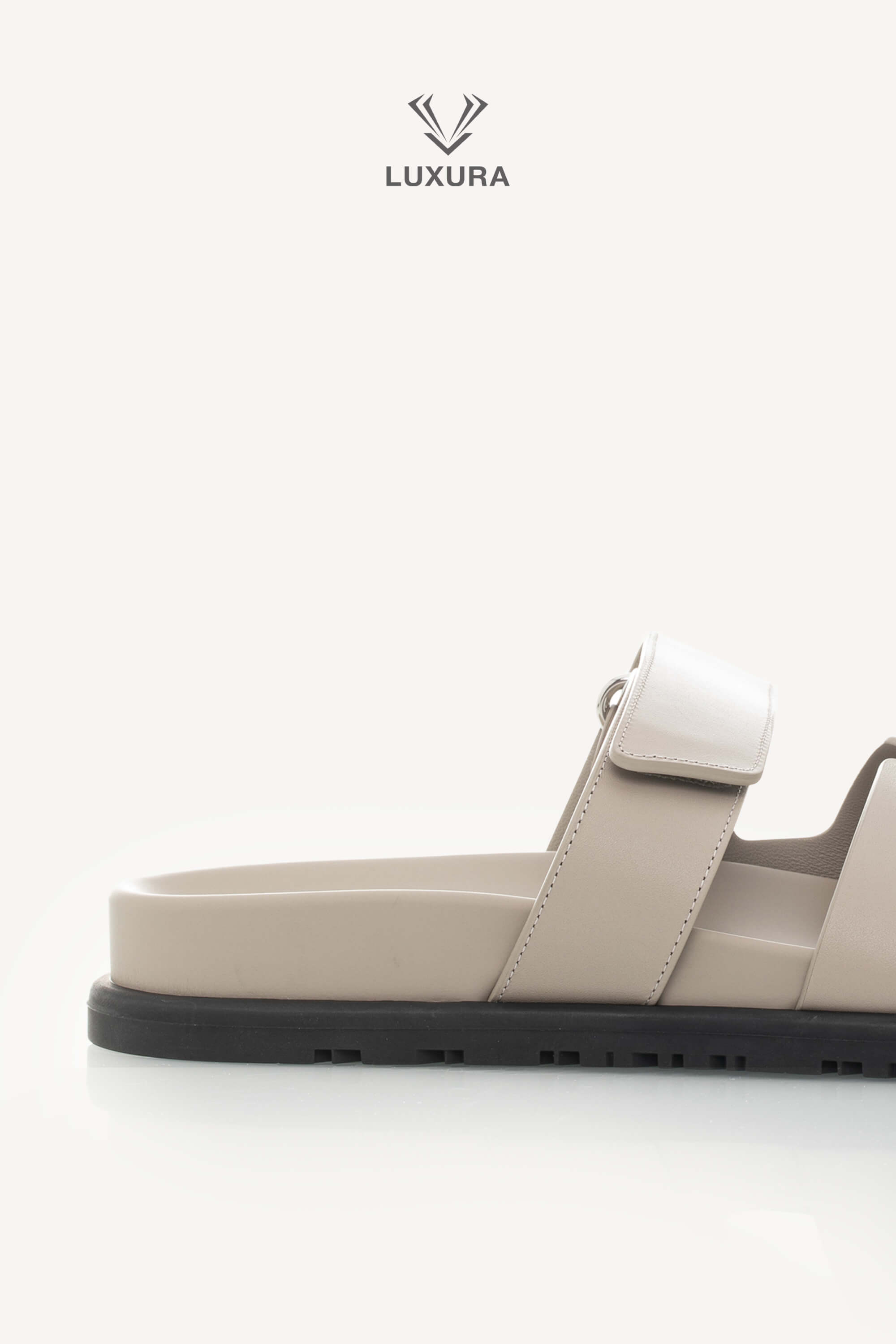 <span style="font-size: 10px;letter-spacing: .15em">HARD TO FIND</span><br> <strong>HERMES</strong><br> <div style="margin-top:10px;font-size:16px">Chypre Sandal Beige Galet 37</div><br> - Image 12