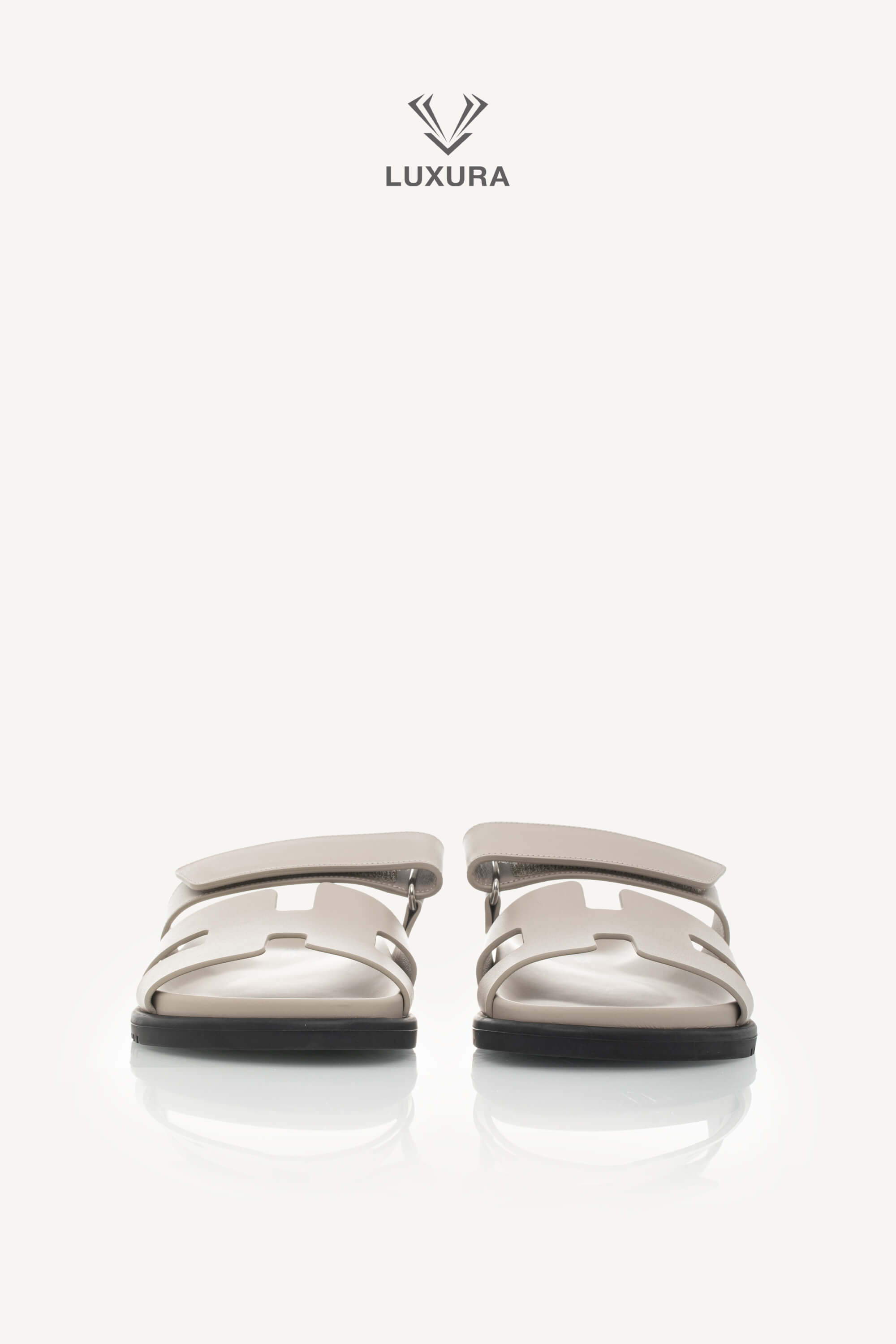 <span style="font-size: 10px;letter-spacing: .15em">HARD TO FIND</span><br> <strong>HERMES</strong><br> <div style="margin-top:10px;font-size:16px">Chypre Sandal Beige Galet 37</div><br> - Image 20