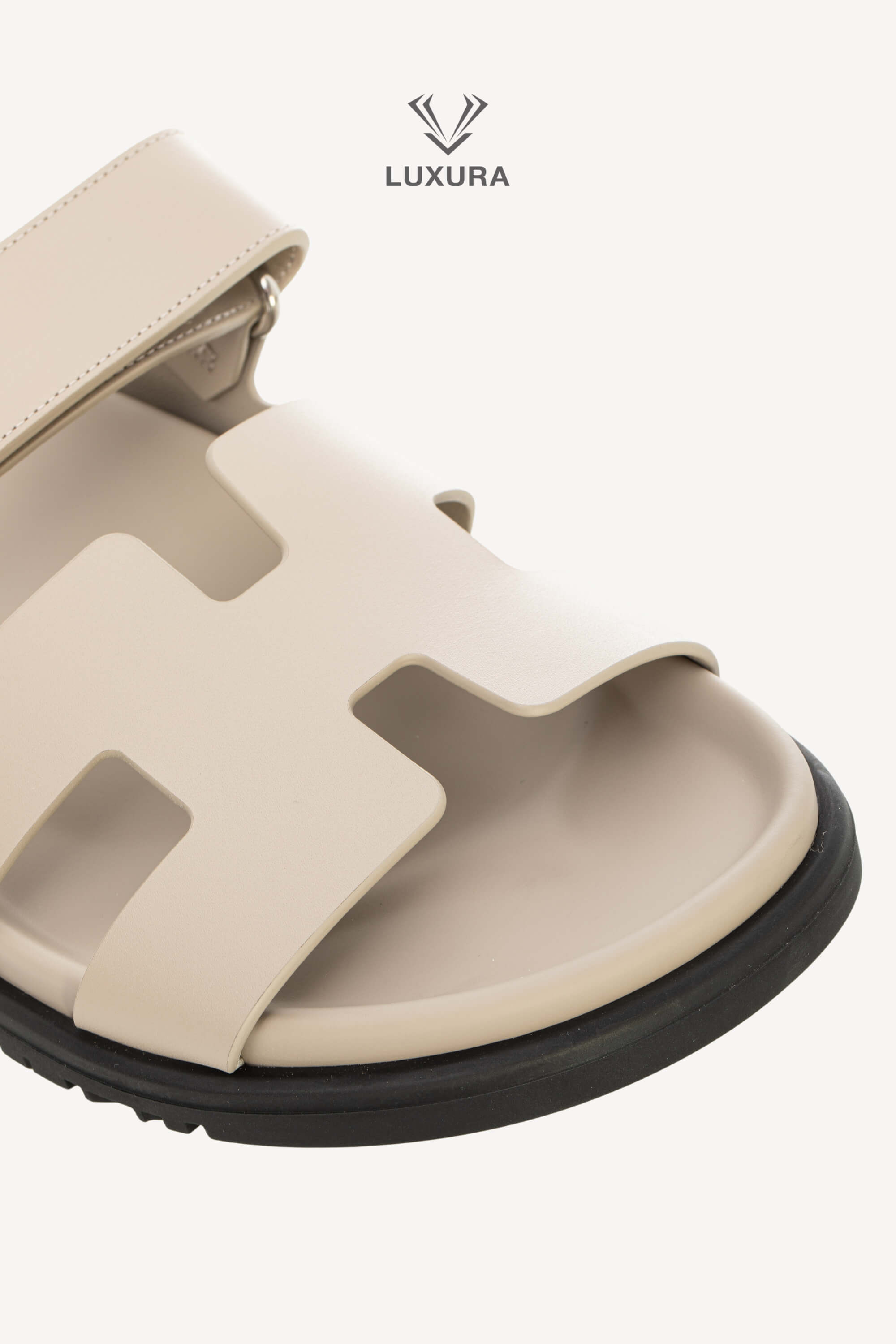 <span style="font-size: 10px;letter-spacing: .15em">HARD TO FIND</span><br> <strong>HERMES</strong><br> <div style="margin-top:10px;font-size:16px">Chypre Sandal Beige Galet 37</div><br> - Image 8