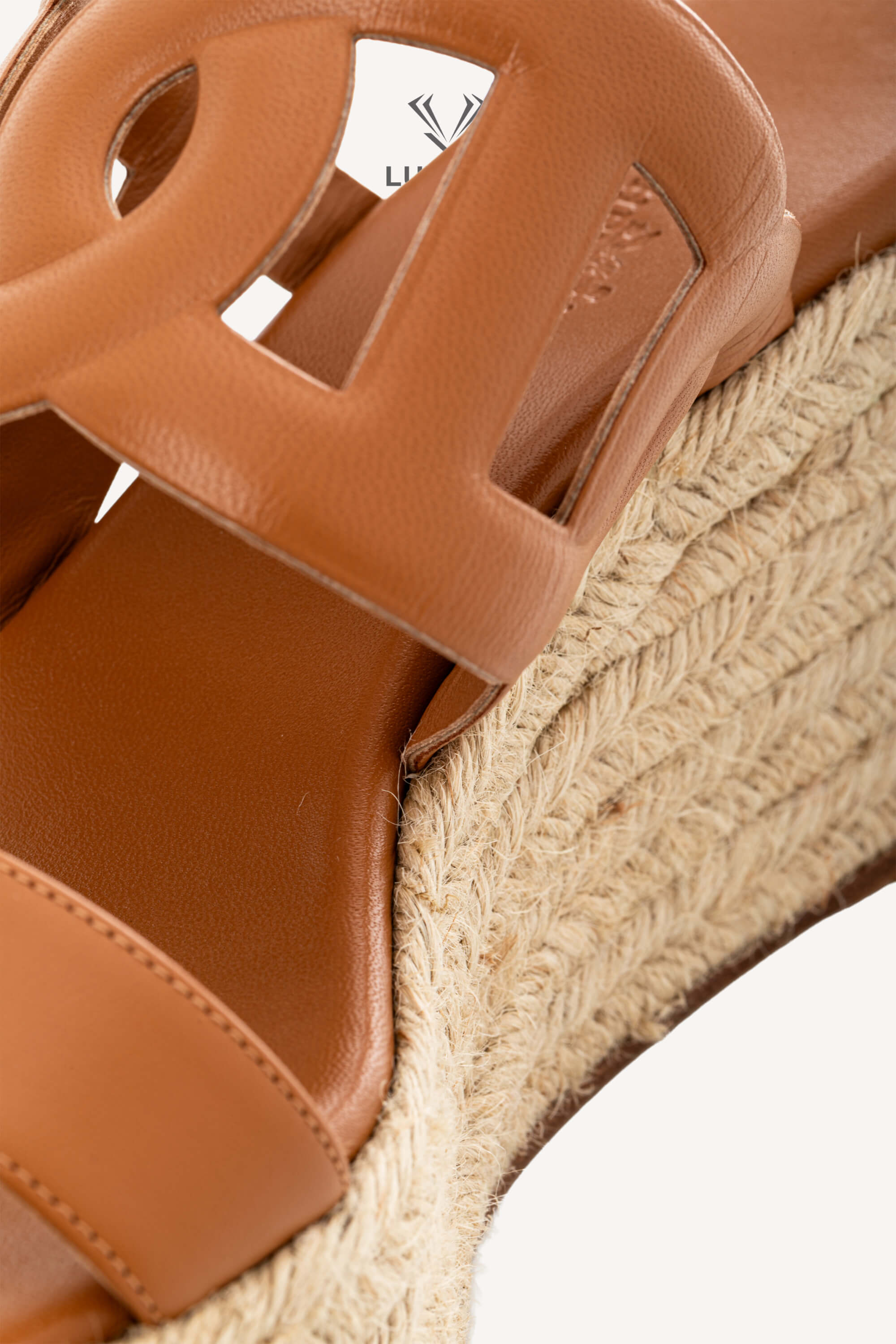 <span style="font-size: 10px;letter-spacing: .15em">HARD TO FIND</span><br> <strong>HERMES</strong><br> <div style="margin-top:10px;font-size:16px">Nappa Ithea Espadrille Wedge Sandals Naturel 38</div><br> - Image 11